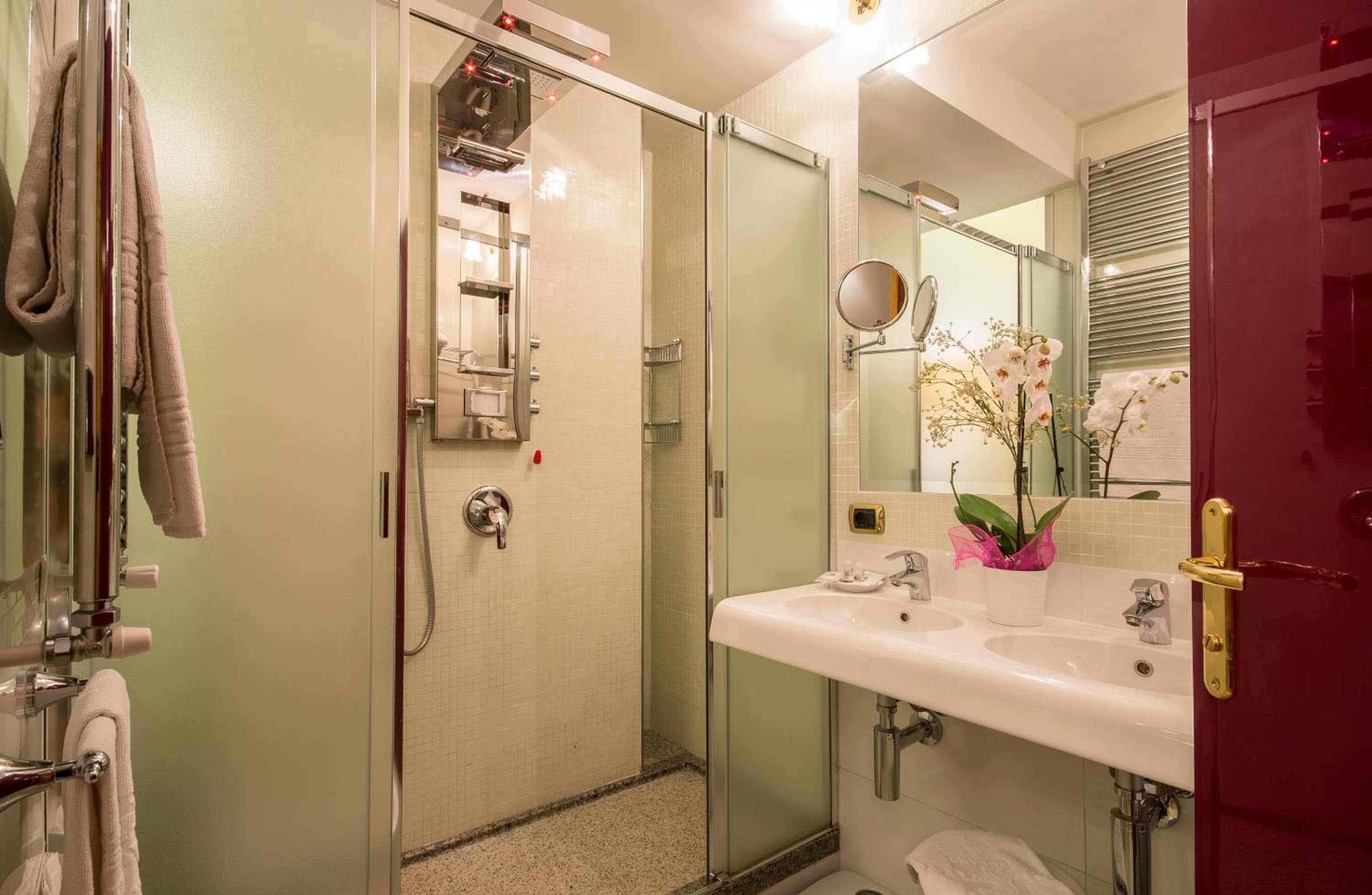 Hotel Vittoria — 9