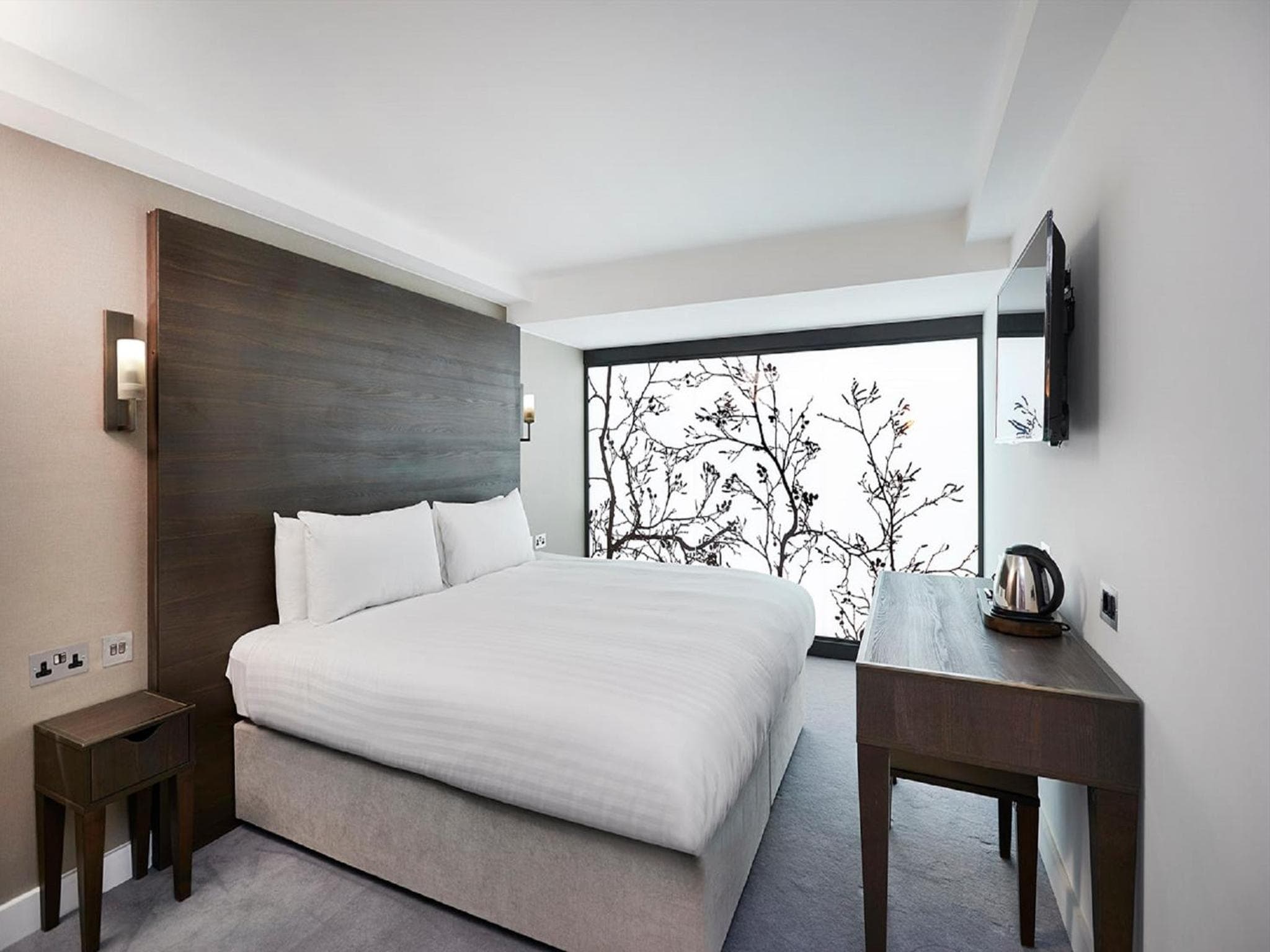 Central Park Hotel — 23