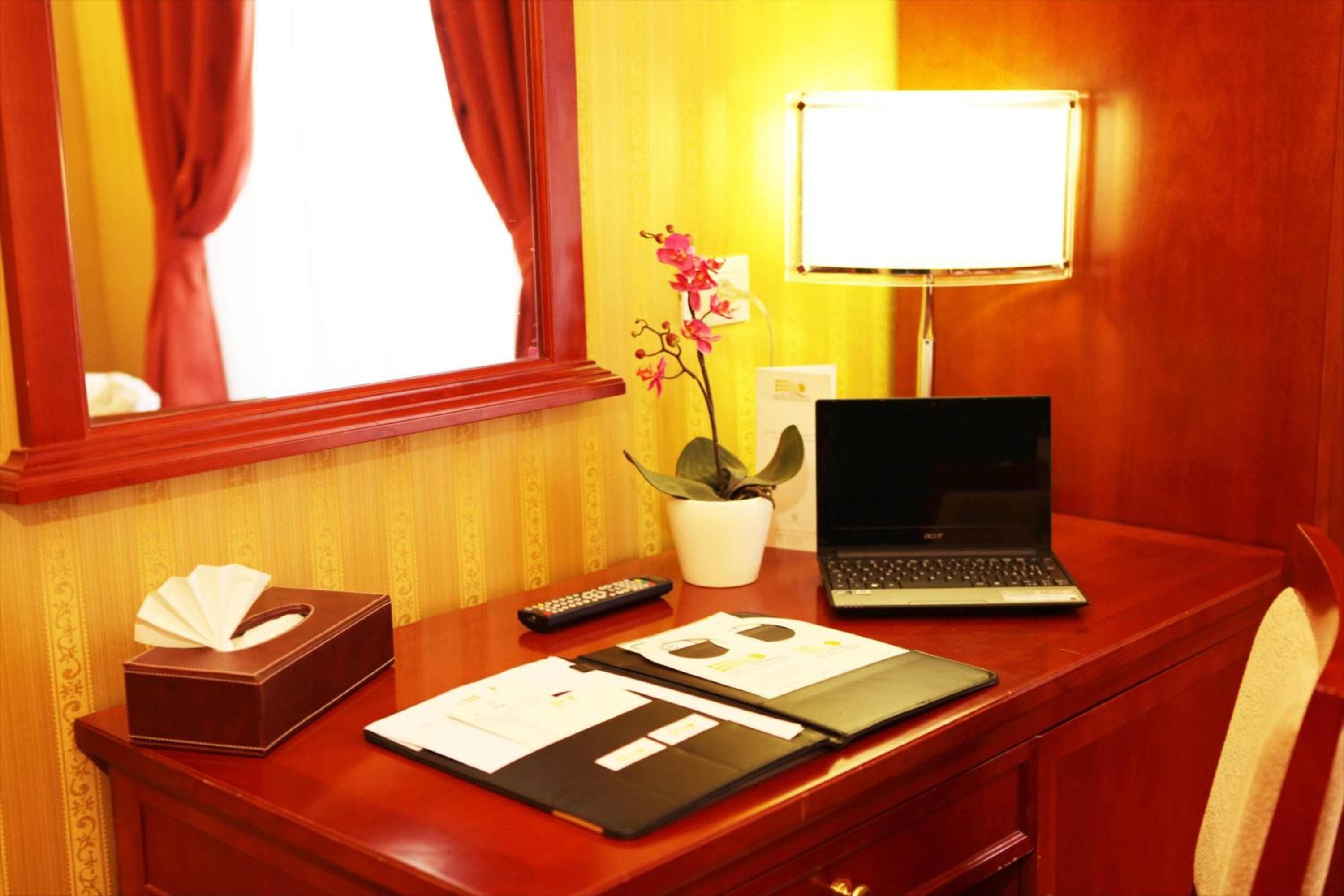 Augusta Lucilla Palace hotel, Via Massimo D'Azeglio 24, Rome, Italy — photo 18