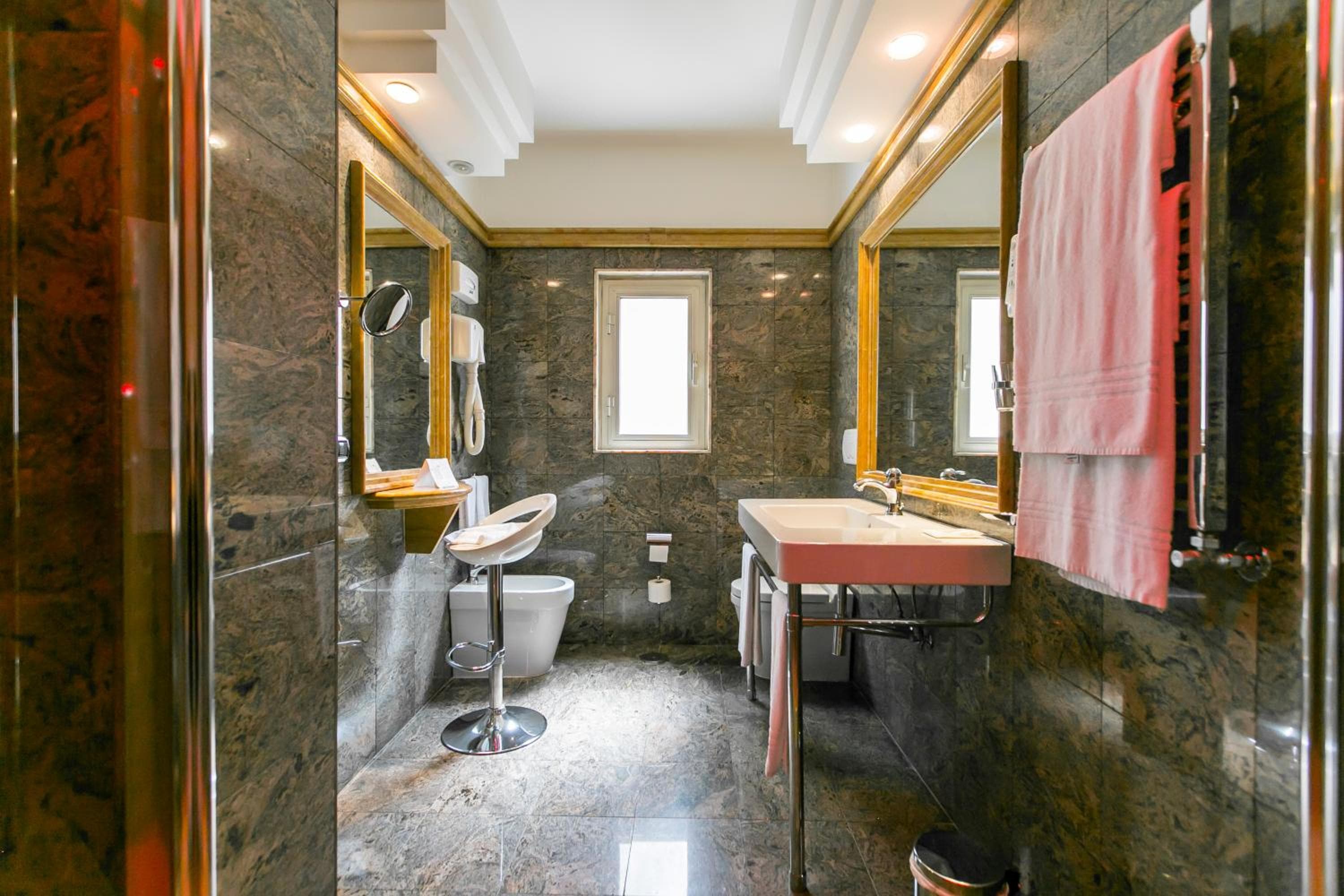 Best Western Hotel Rivoli — 15