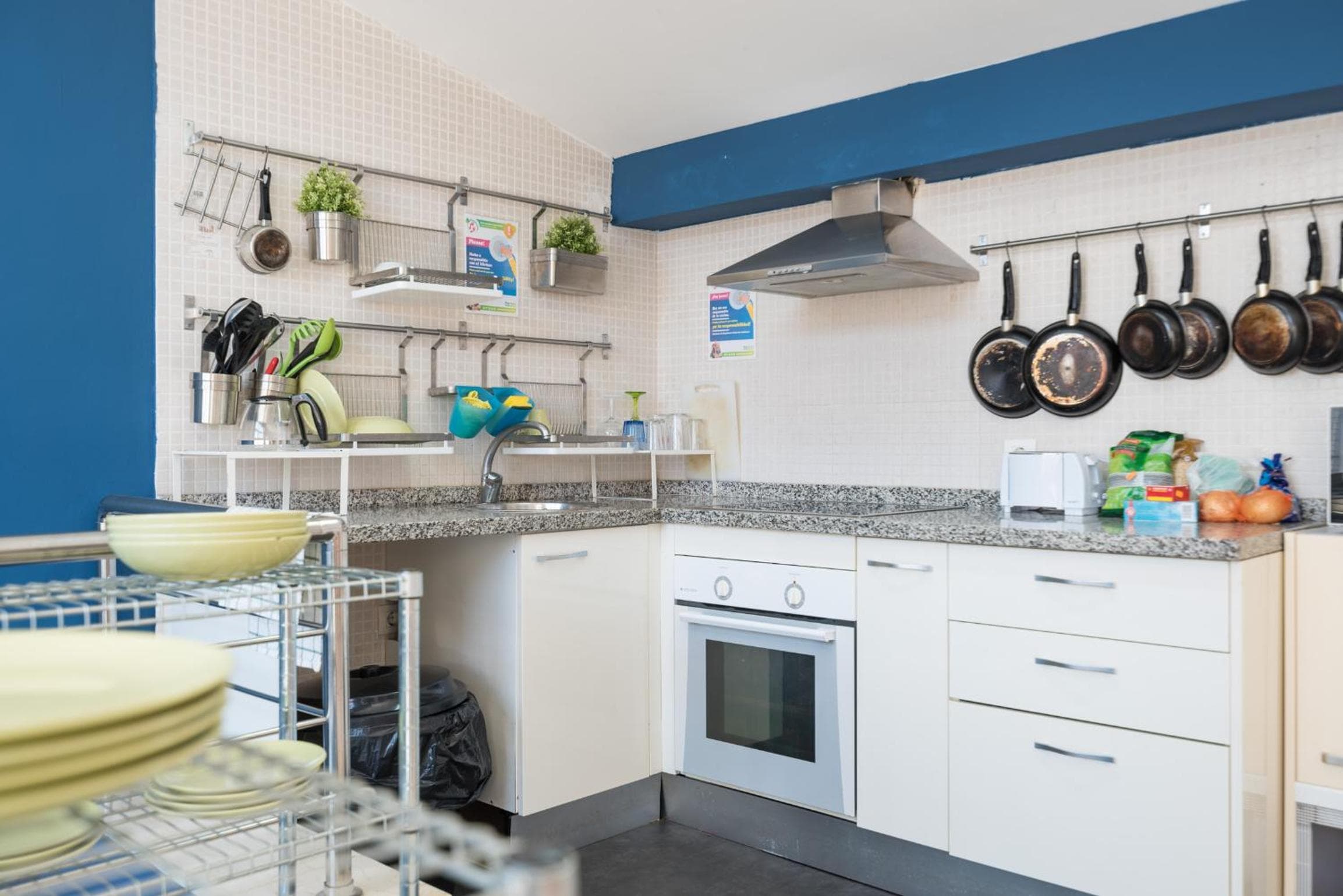 Feel Hostels Soho Malaga — 28