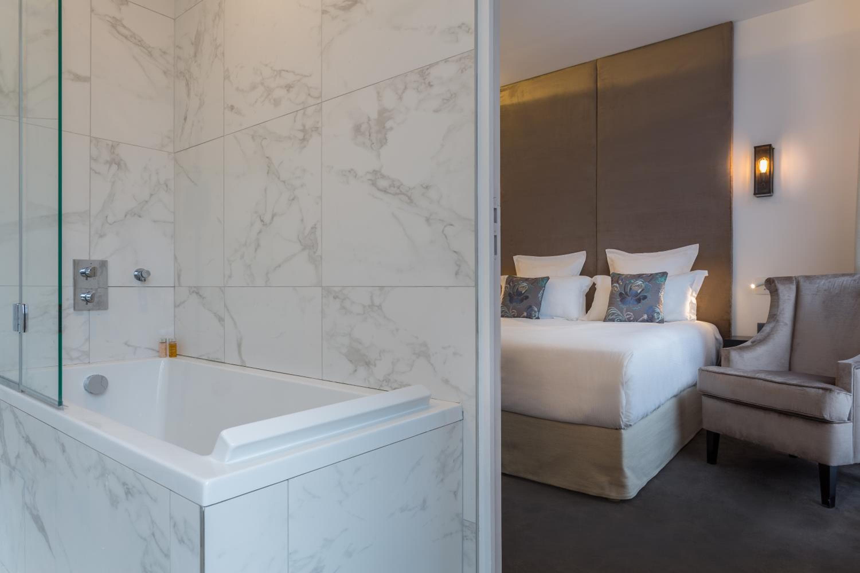 Hôtel La Comtesse — 9