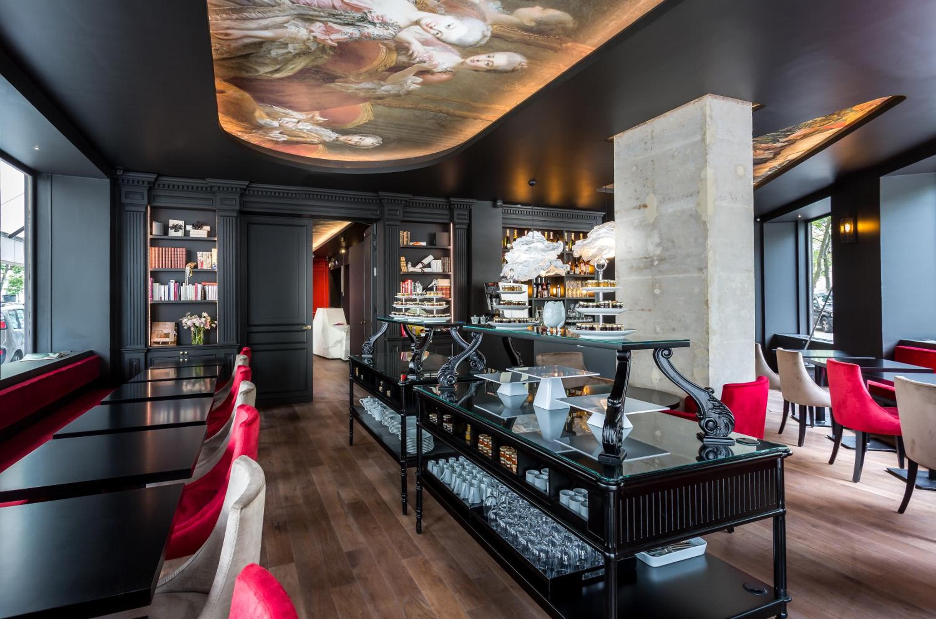 Hotel La Comtesse — 11