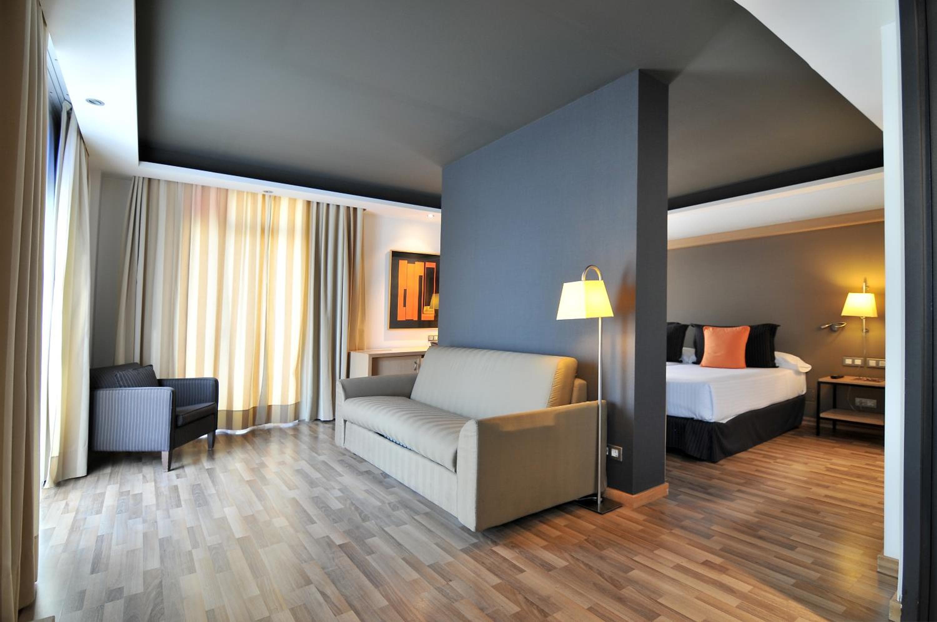 Hotel Jazz — 5