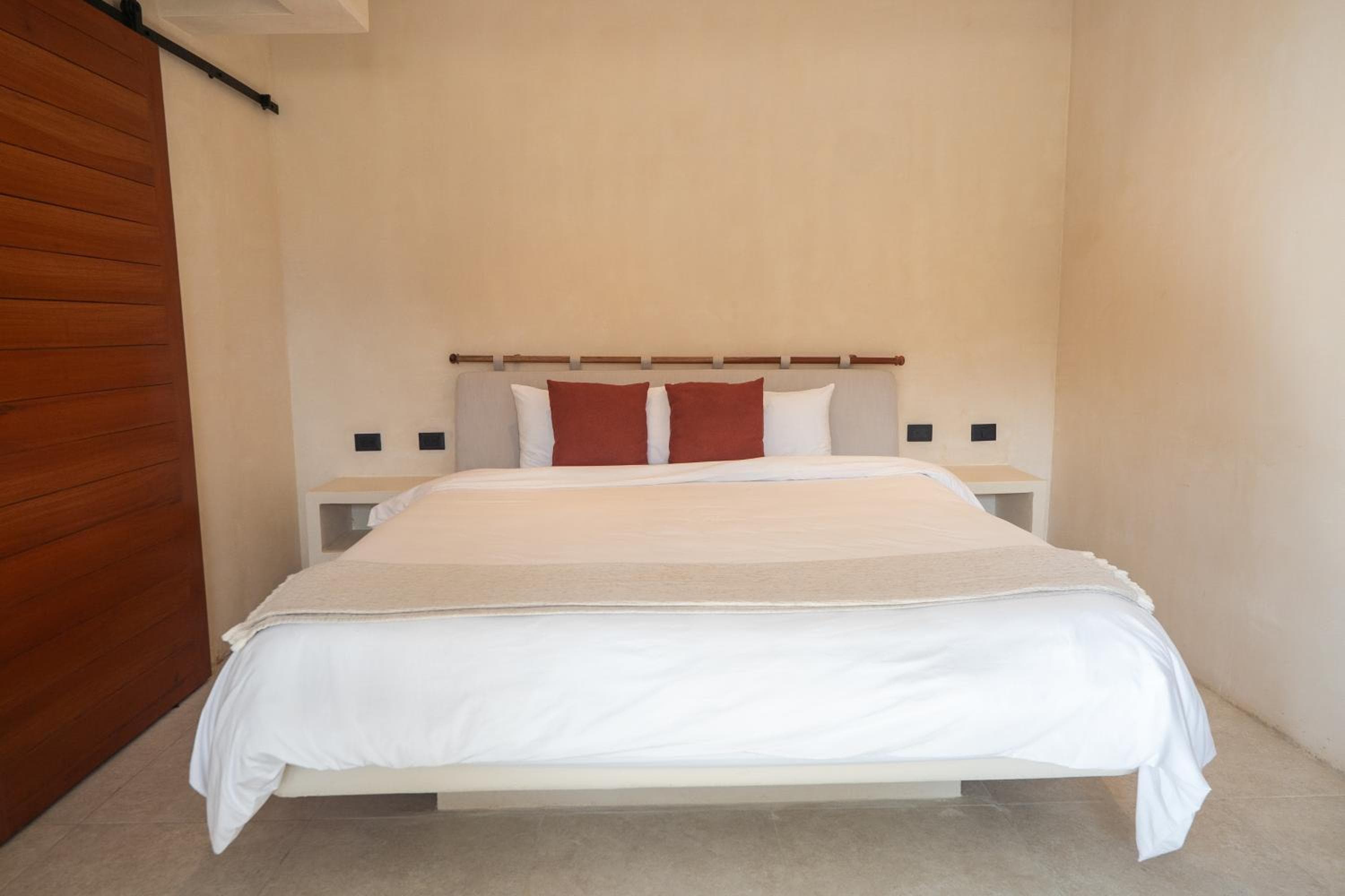 Beachfront Hotel Boutique DK — 28