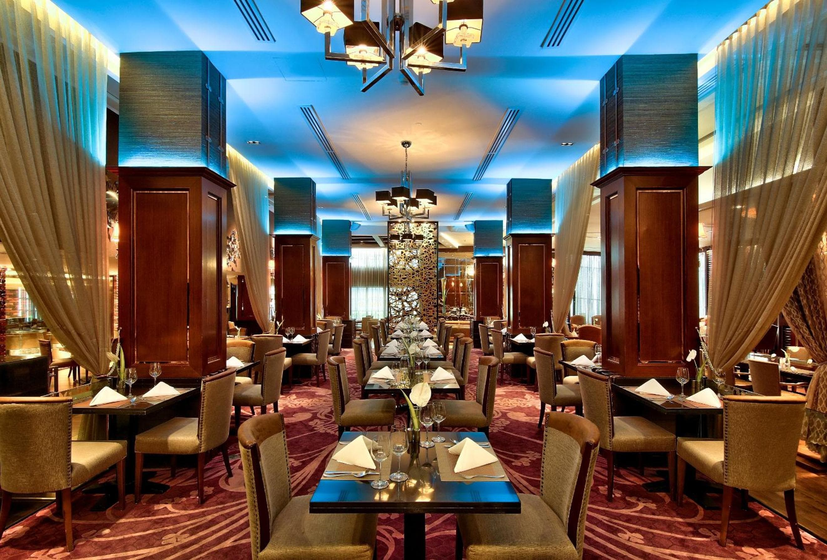 Radisson Suites Bangkok Sukhumvit — 2