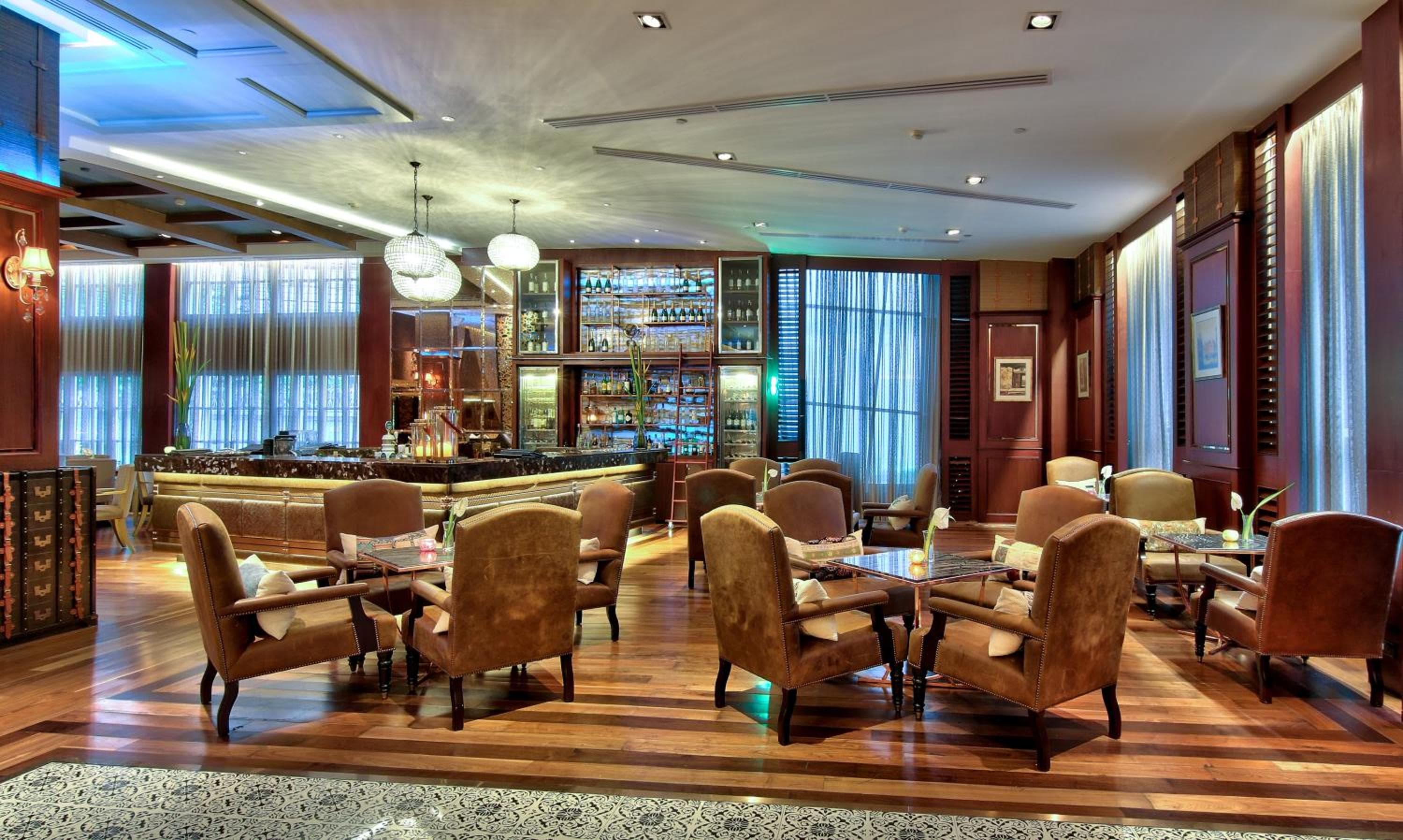 Radisson Suites Bangkok Sukhumvit — 6