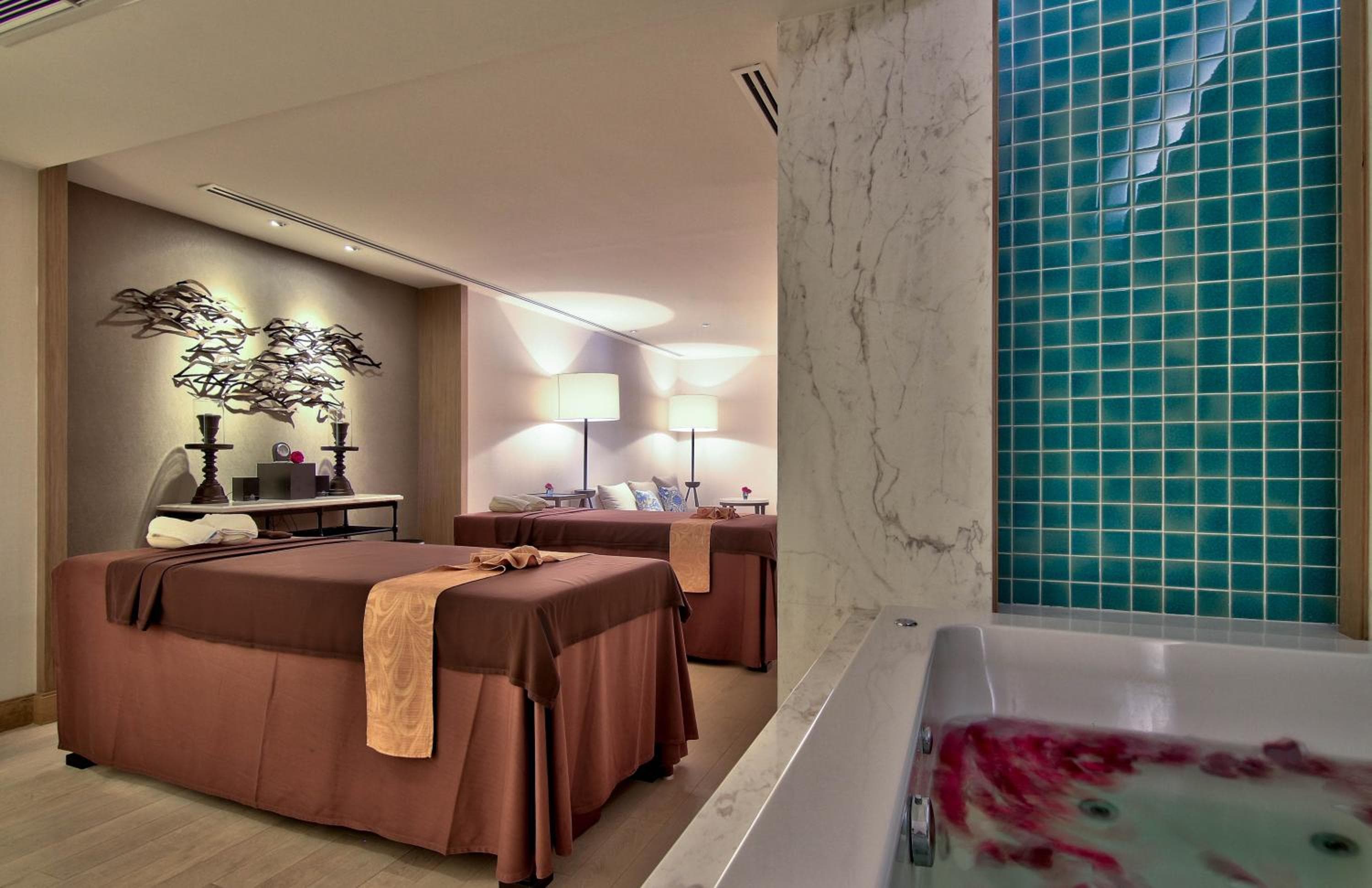 Radisson Blu Plaza Bangkok — 22