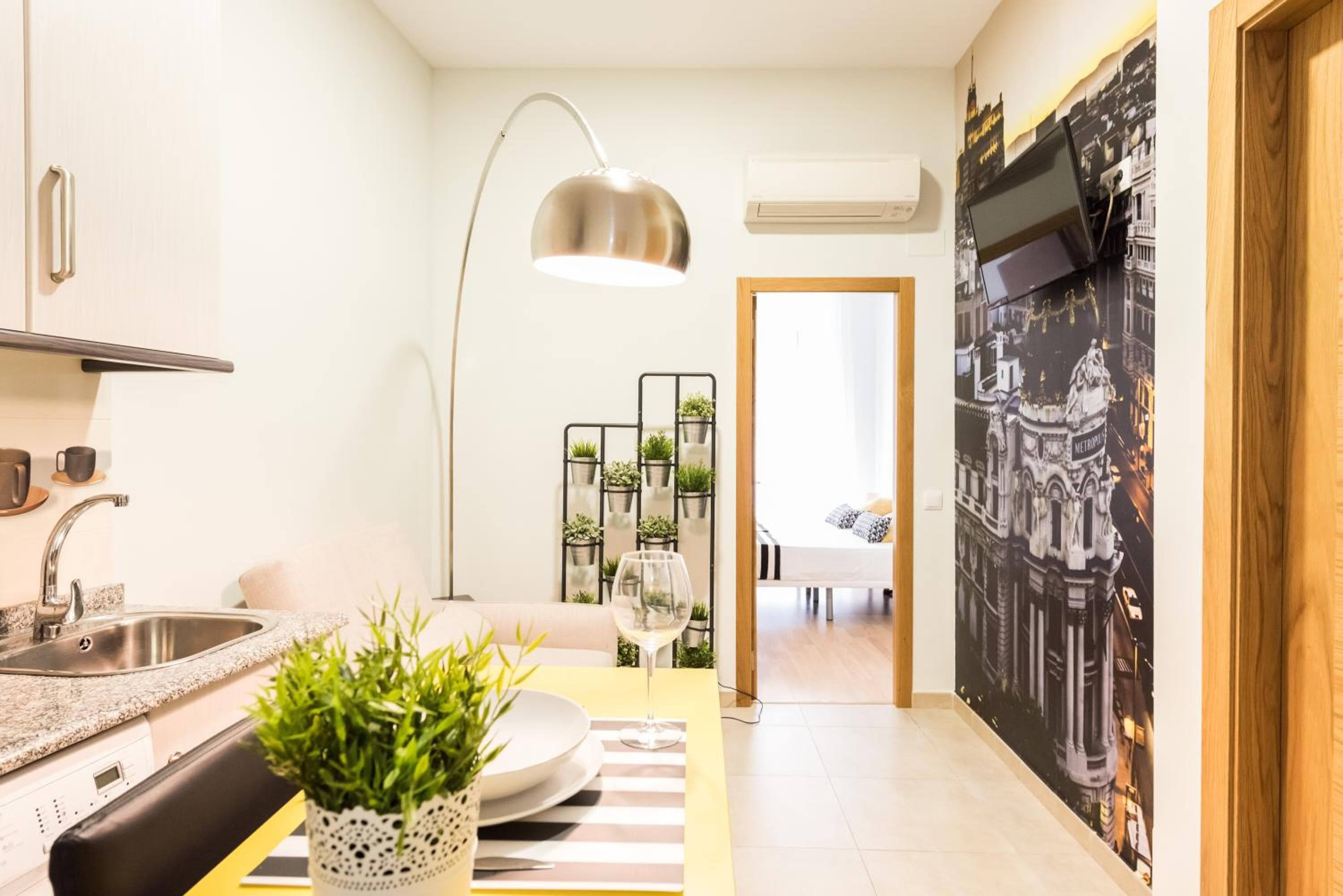 Smartr Madrid Chueca — 3