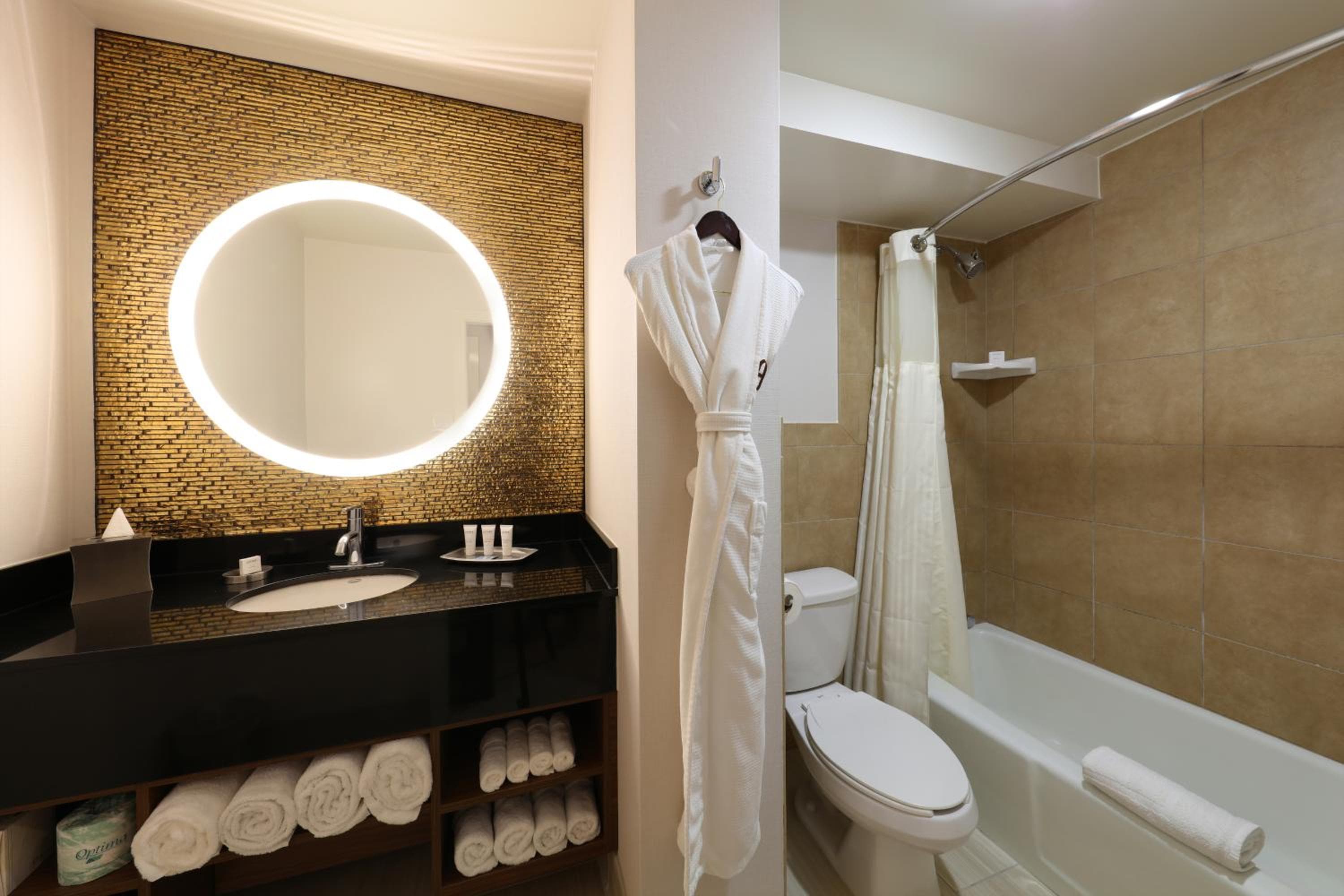 Hotel Angeleno — 11