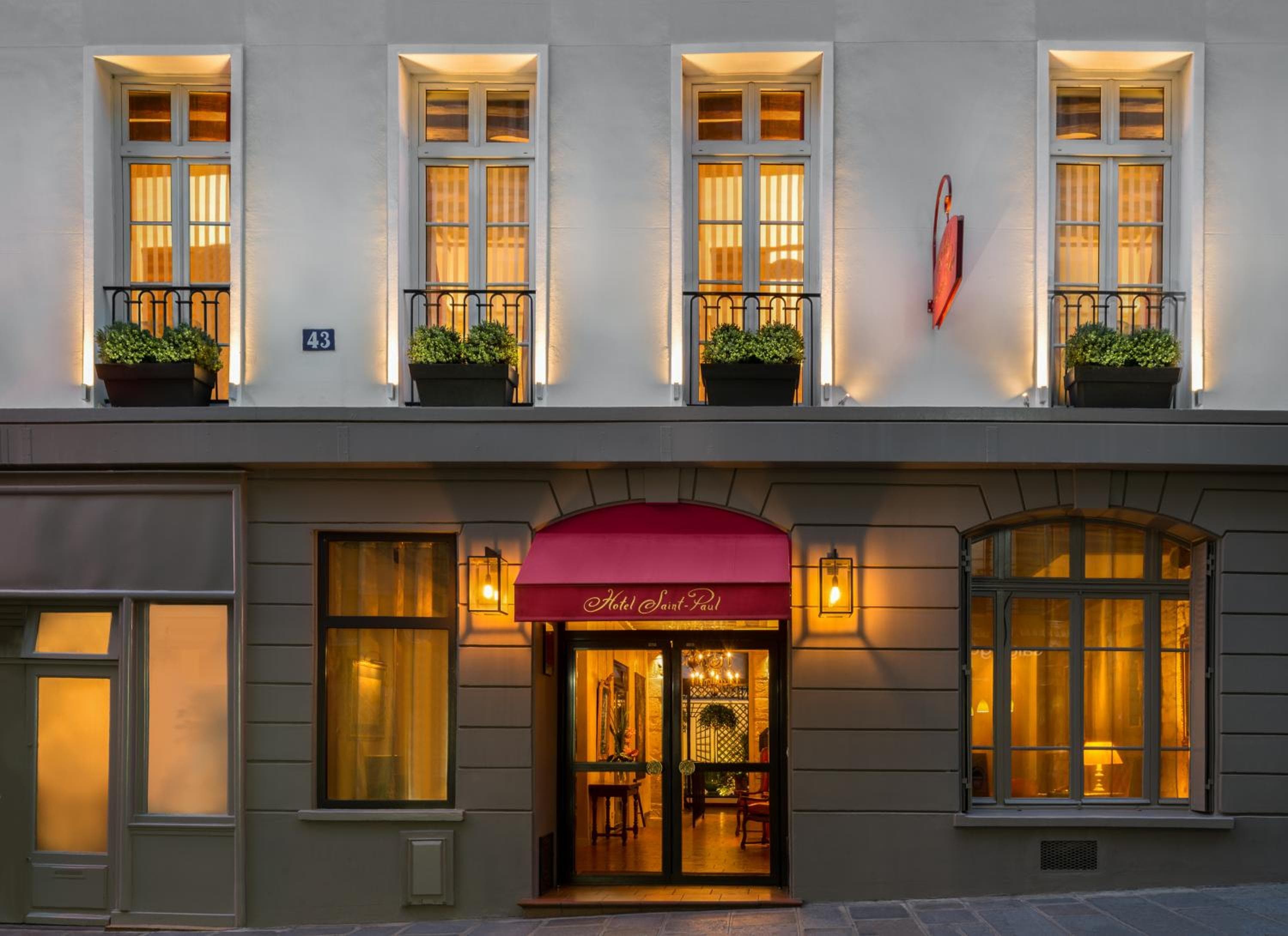 Hotel Saint-Paul Rive-Gauche — 1