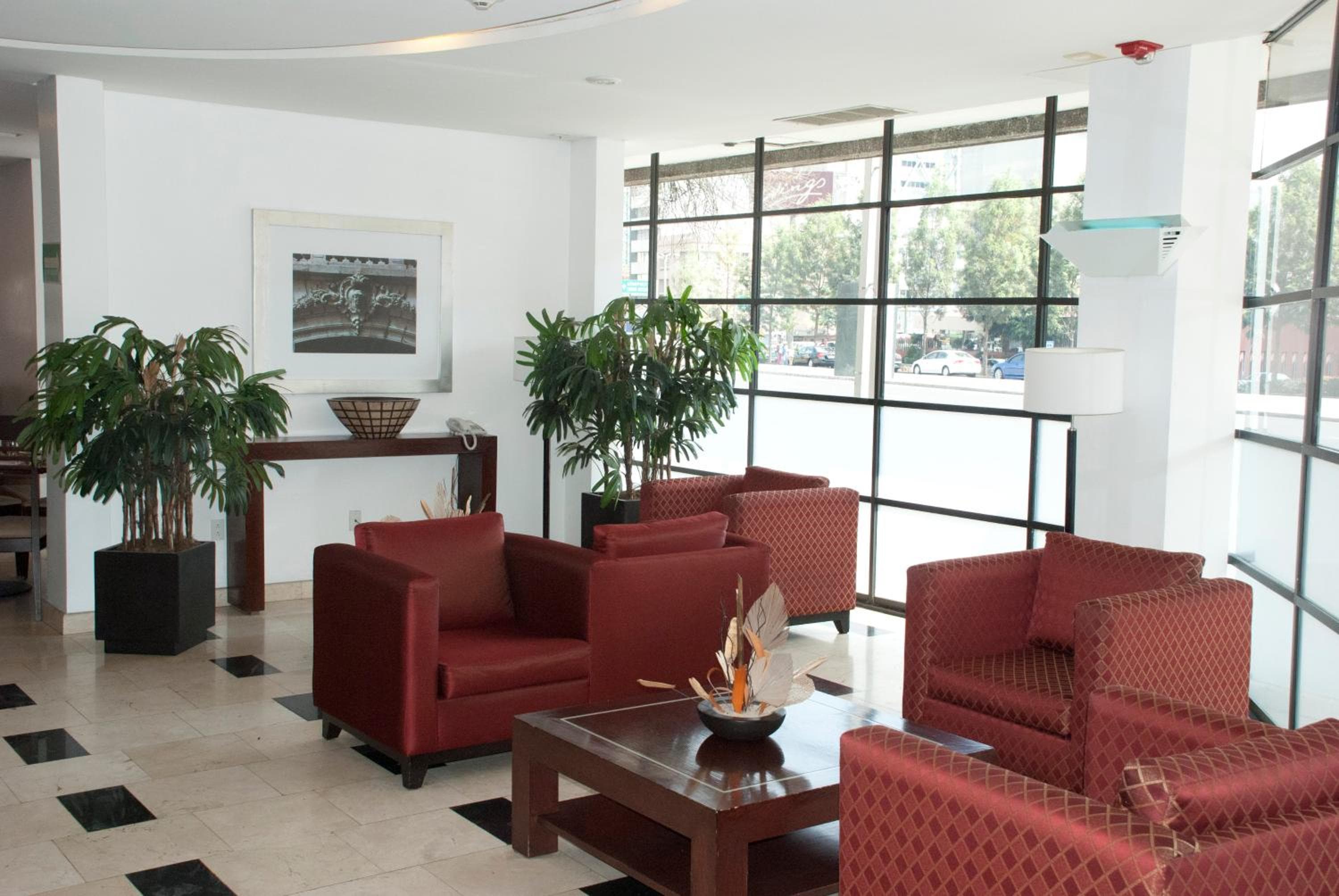 Hotel & Suites PF — 16