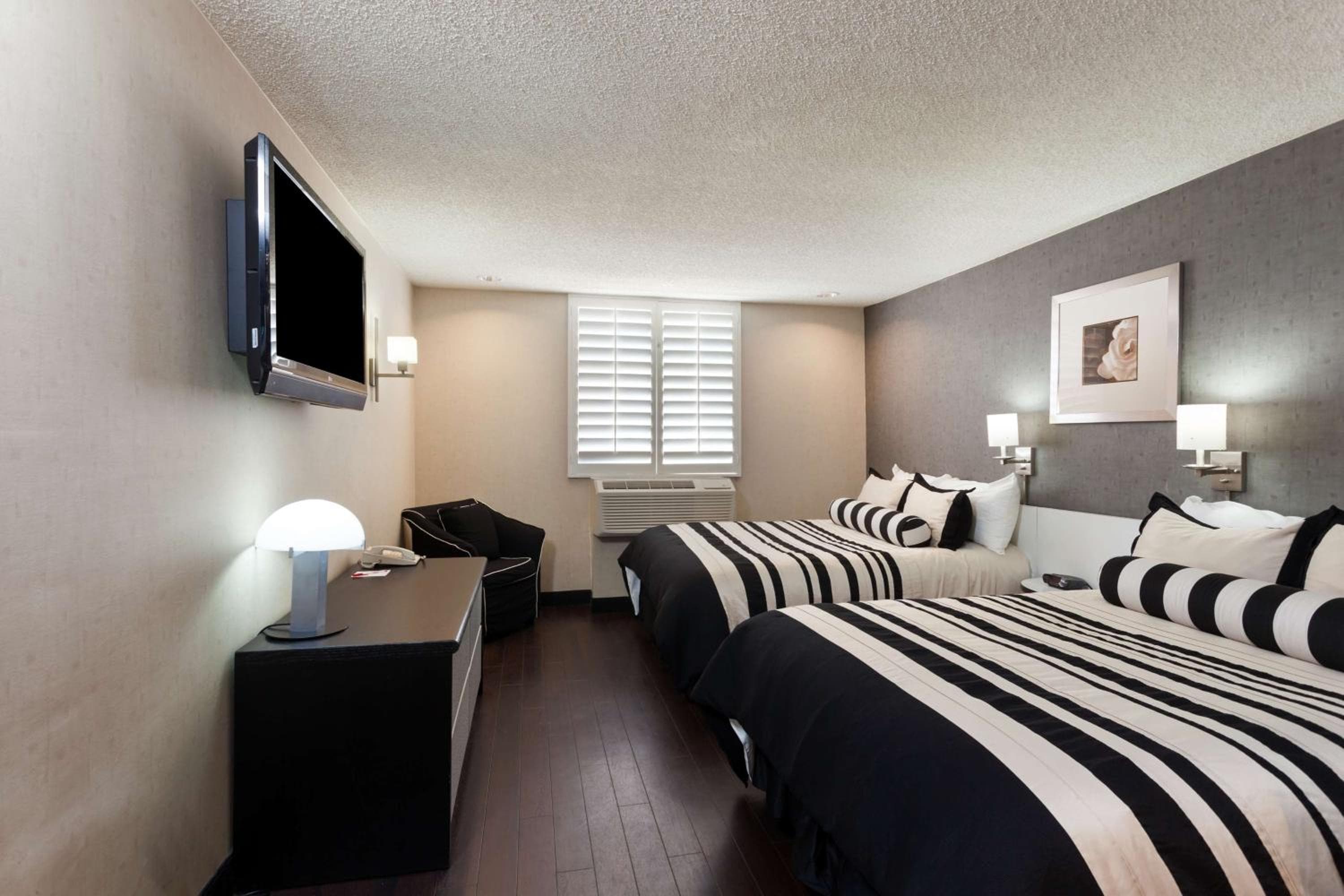 Ramada Plaza by Wyndham West Hollywood Hotel & Suites — 8