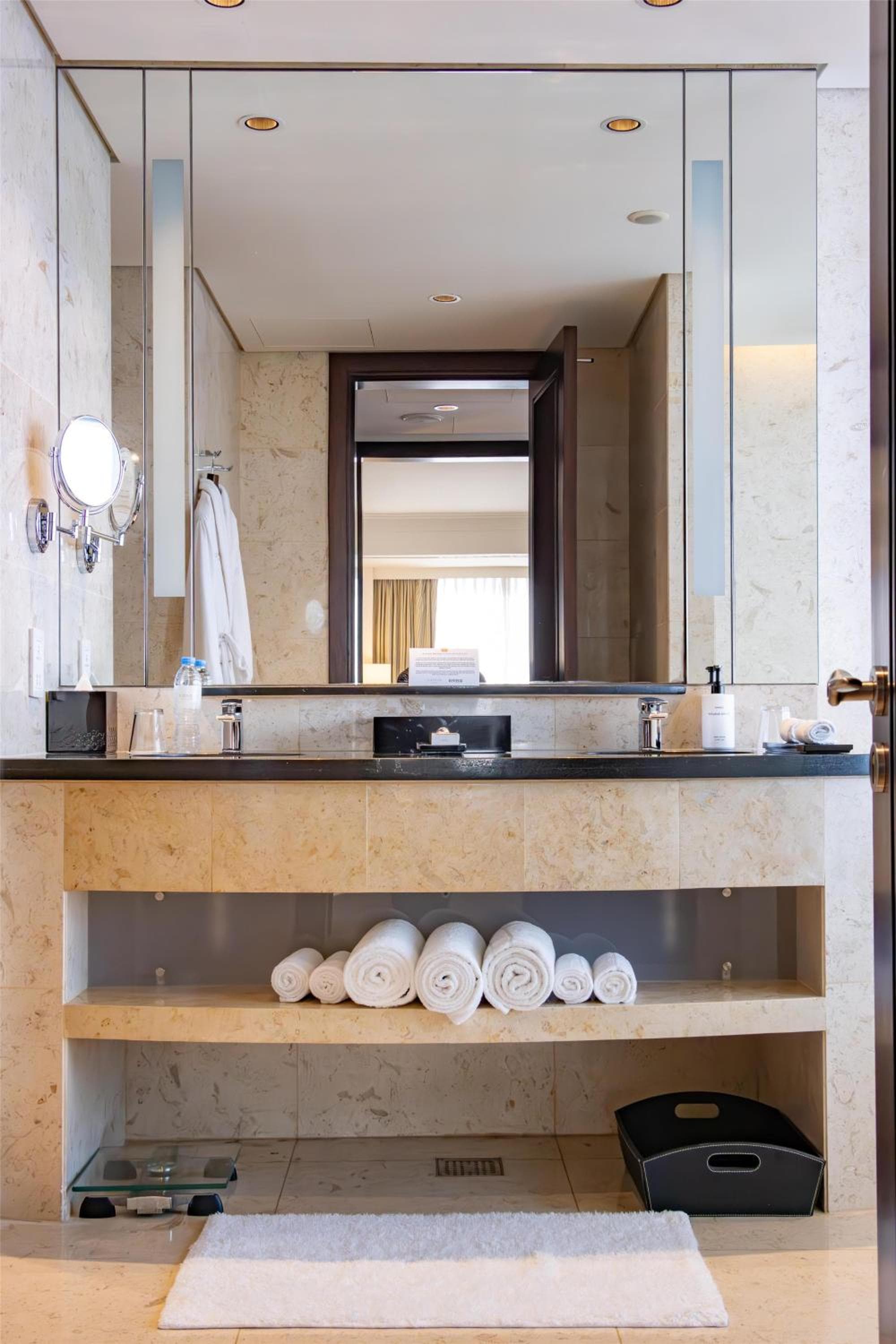 Conrad Dubai — 24