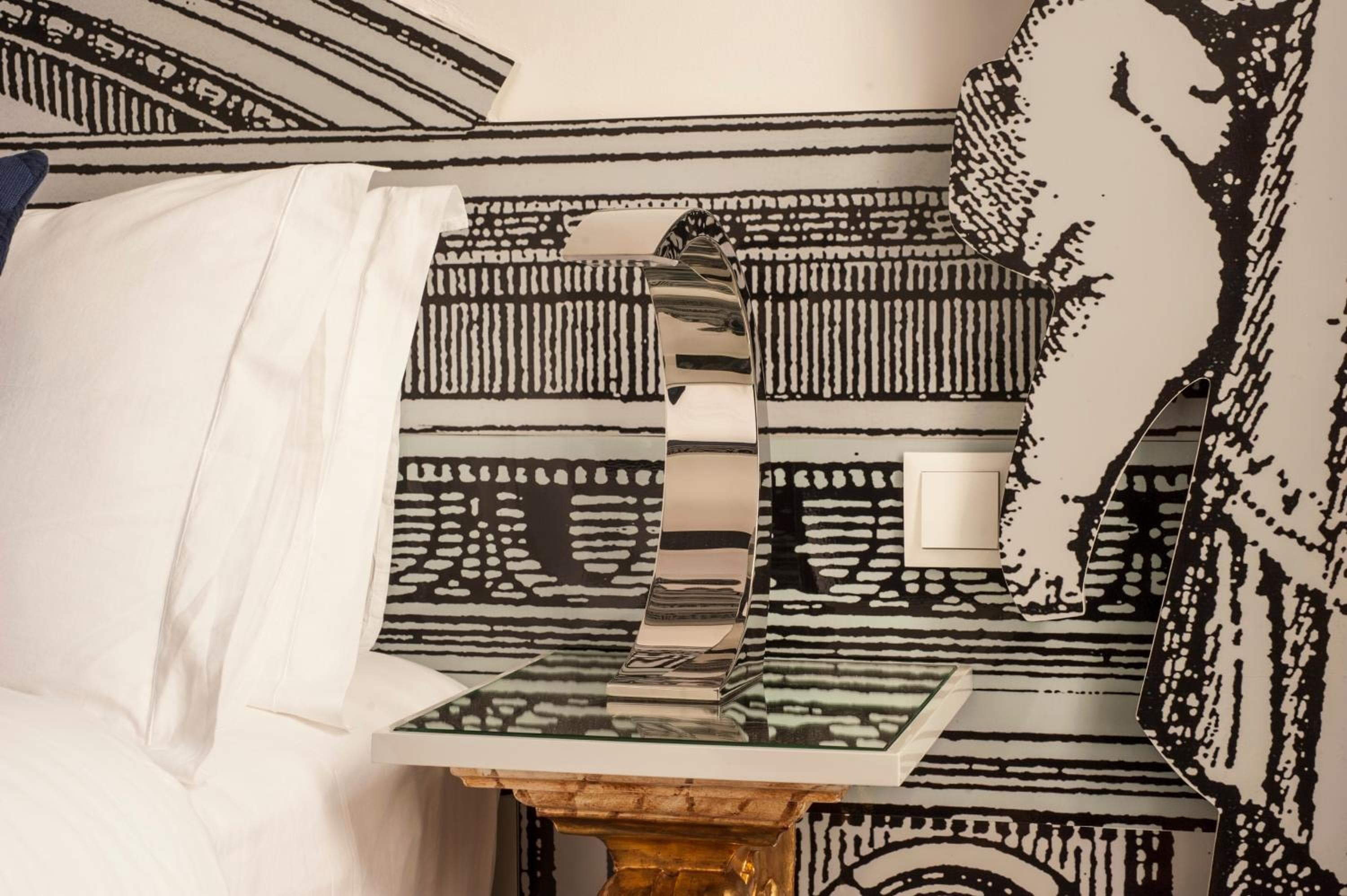 Teatro Boutique Rooms & Suites — 17