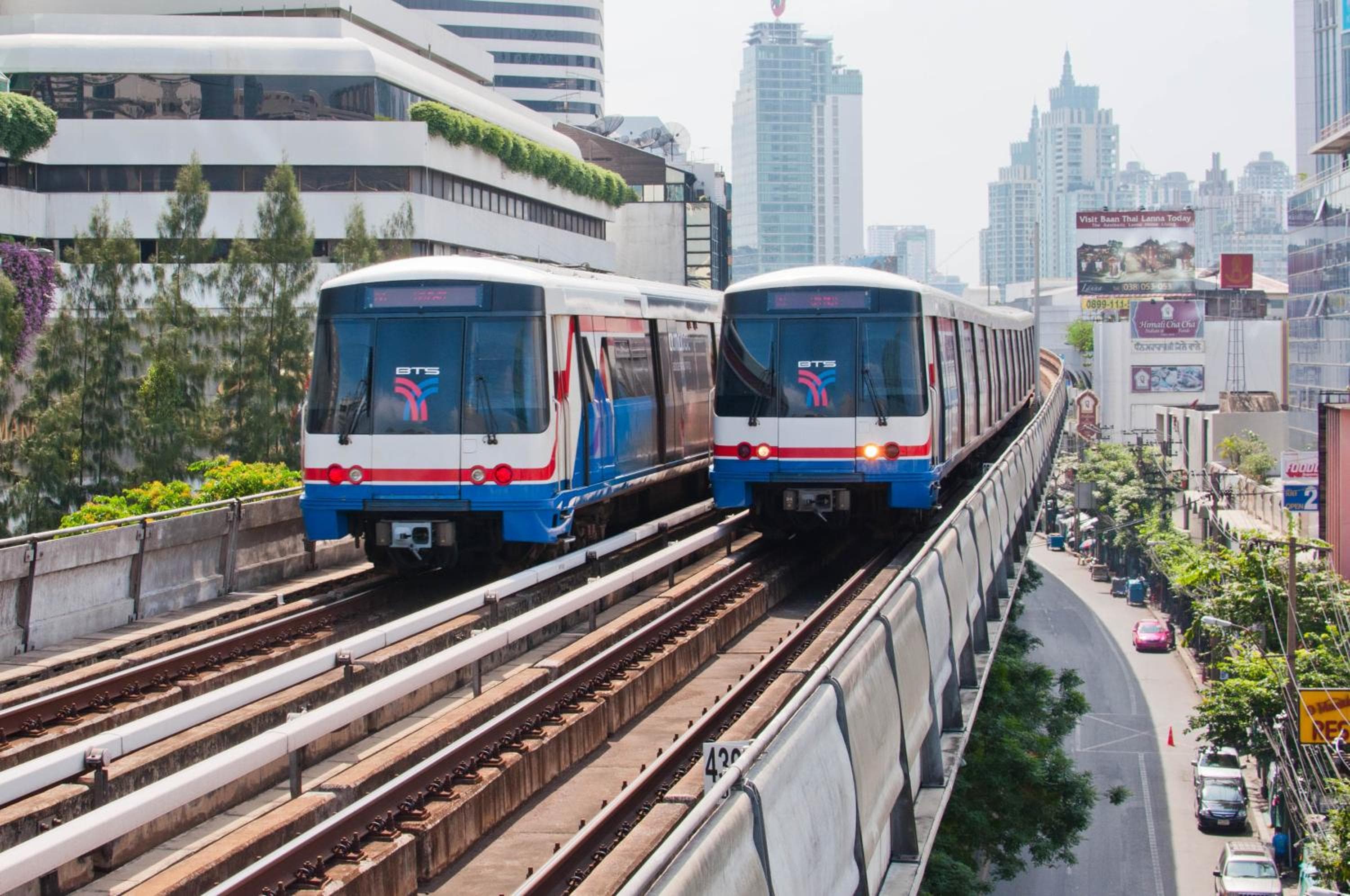 Grand 5 Hotel & Plaza Sukhumvit Bangkok — 8