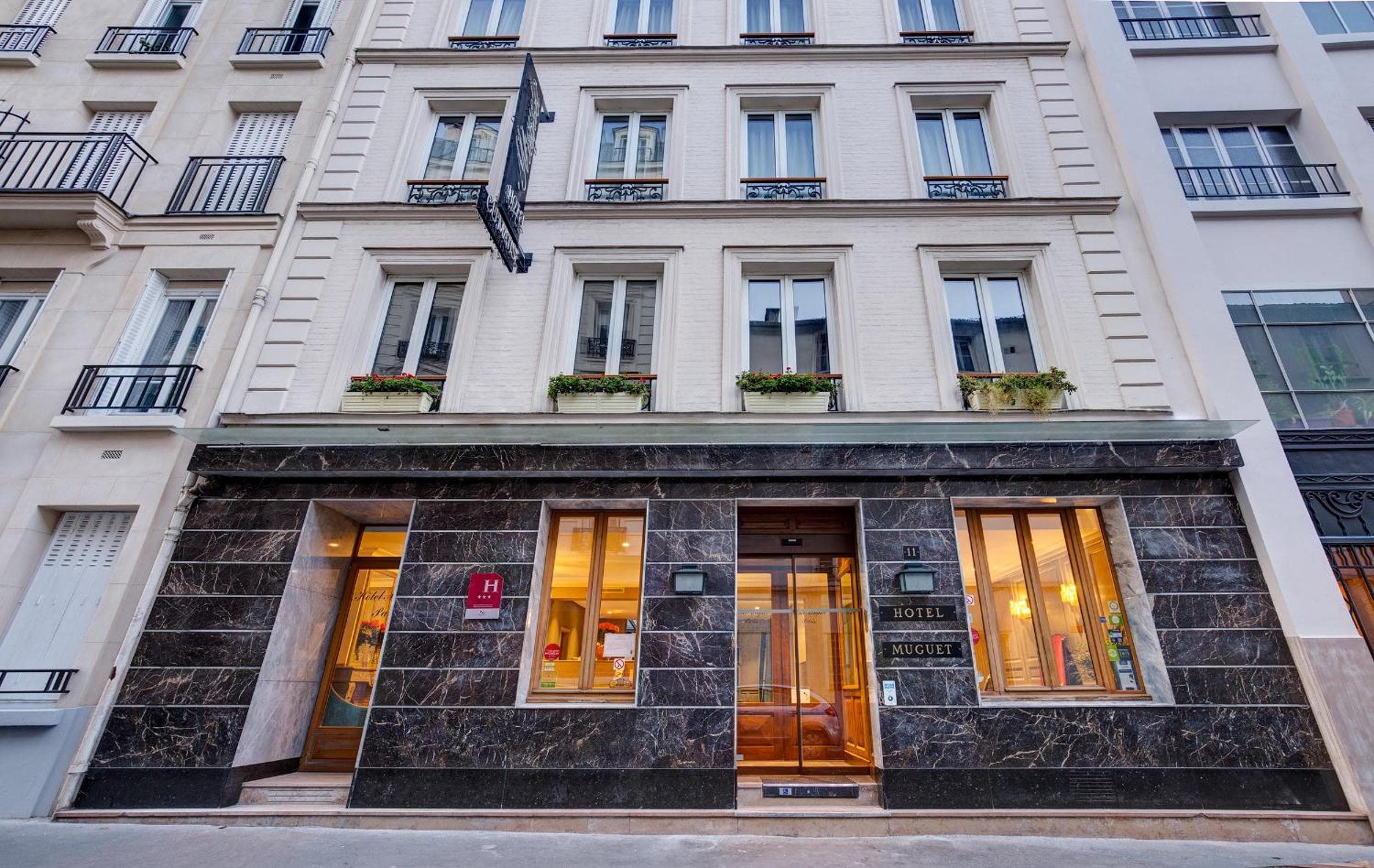 Hotel Muguet — 1
