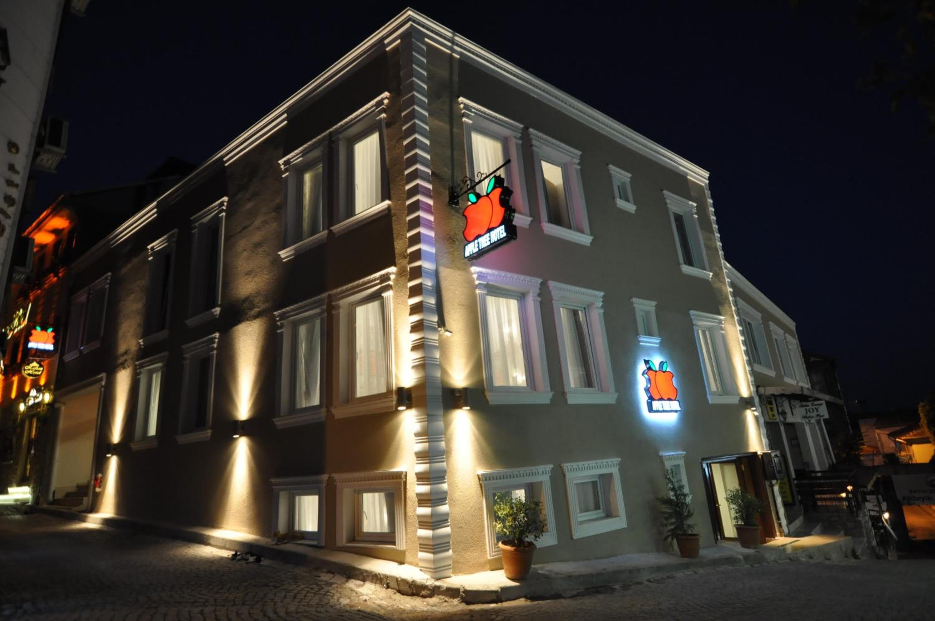 Apple Tree Hotel — 10
