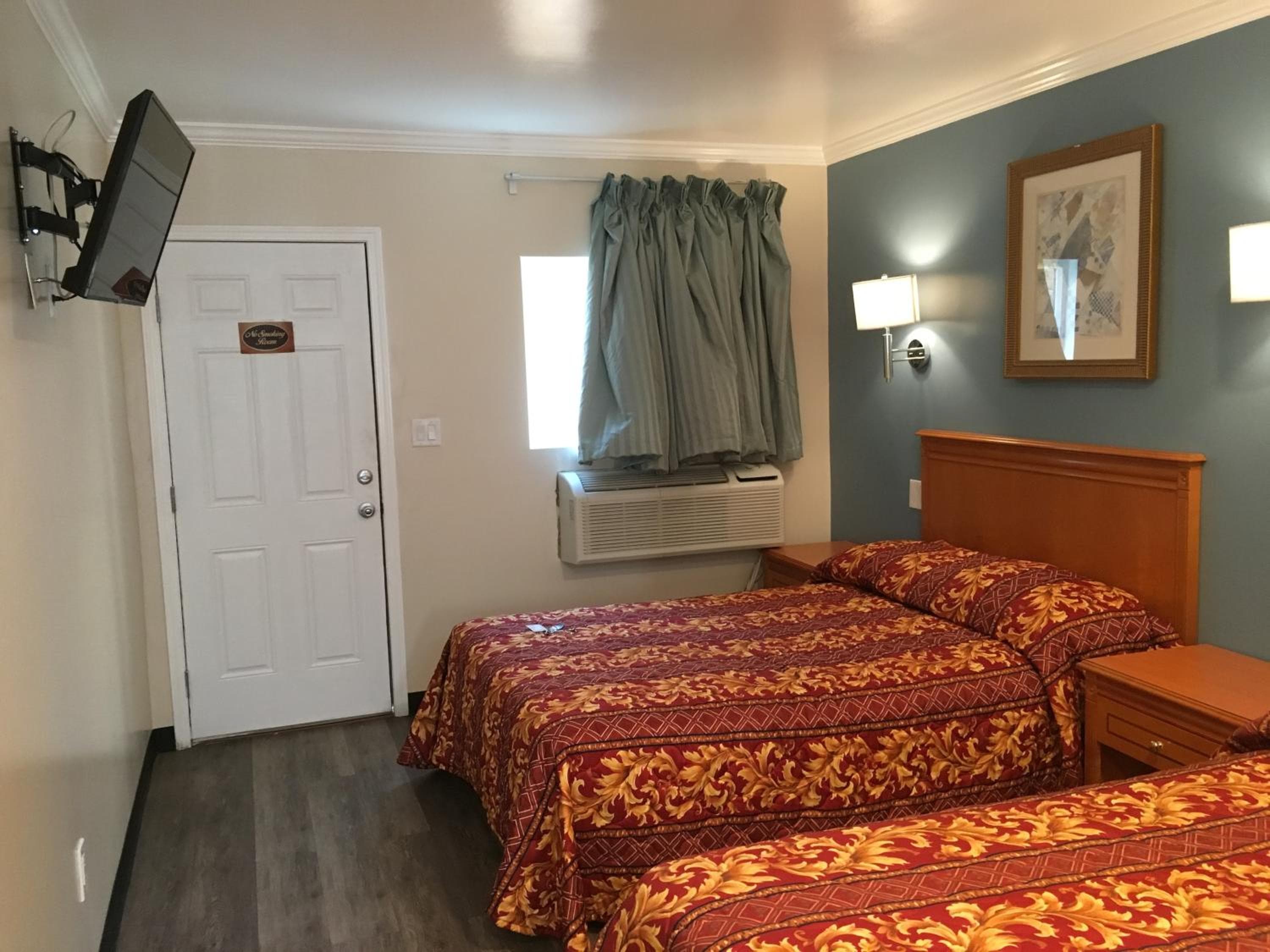 Motel Lincoln Park — 9