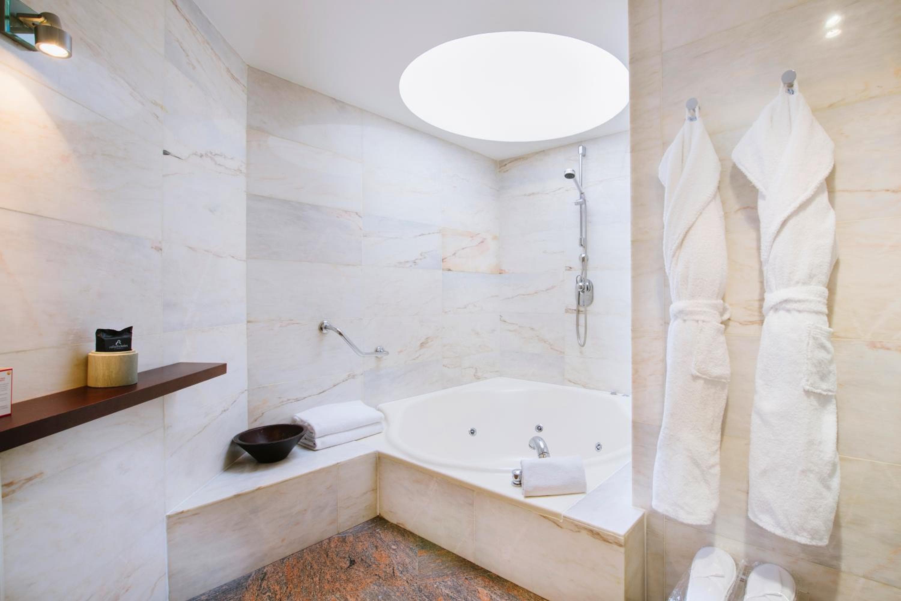 Rafaelhoteles Atocha — 27