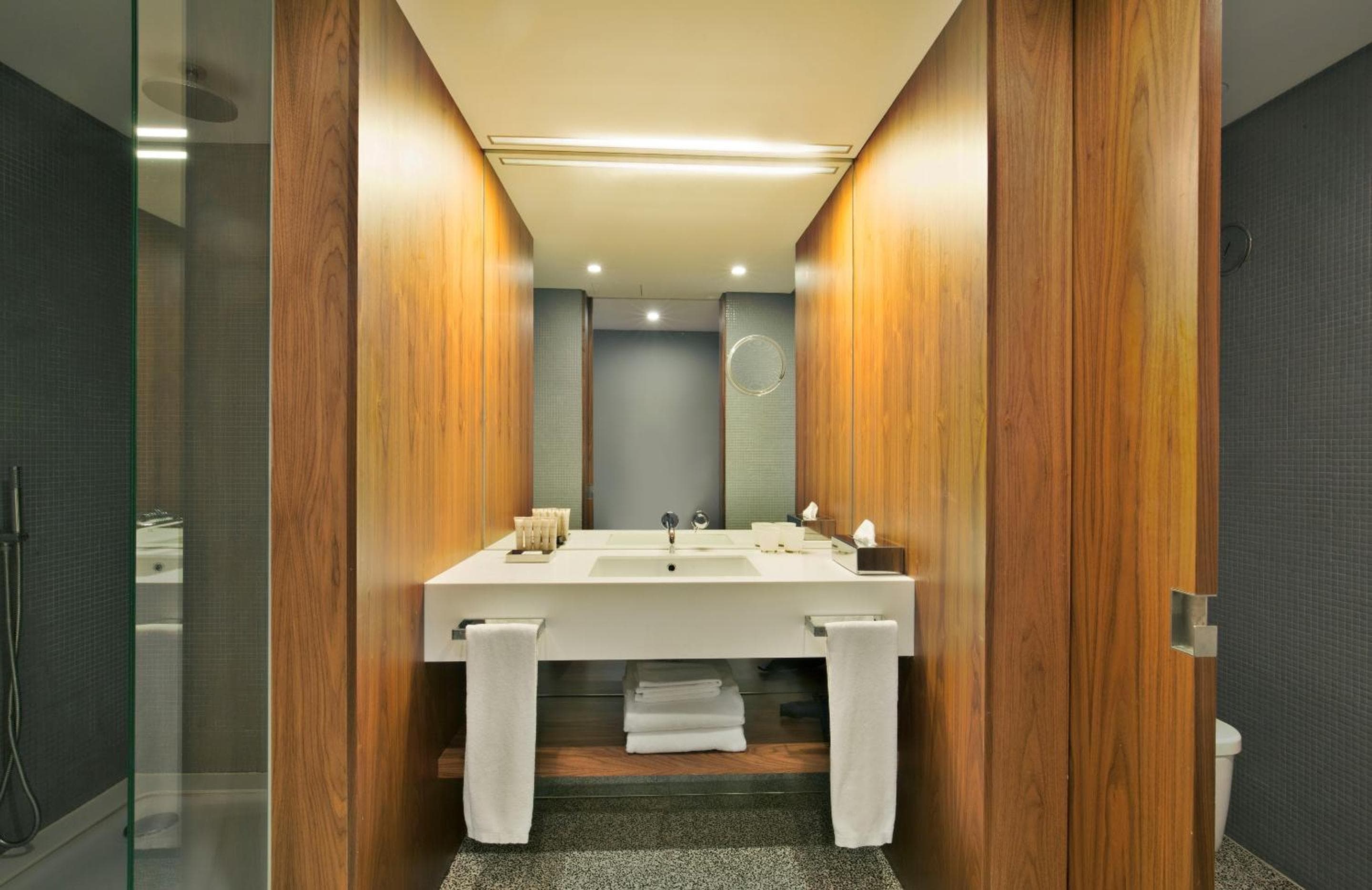 Altis Prime Hotel — 11