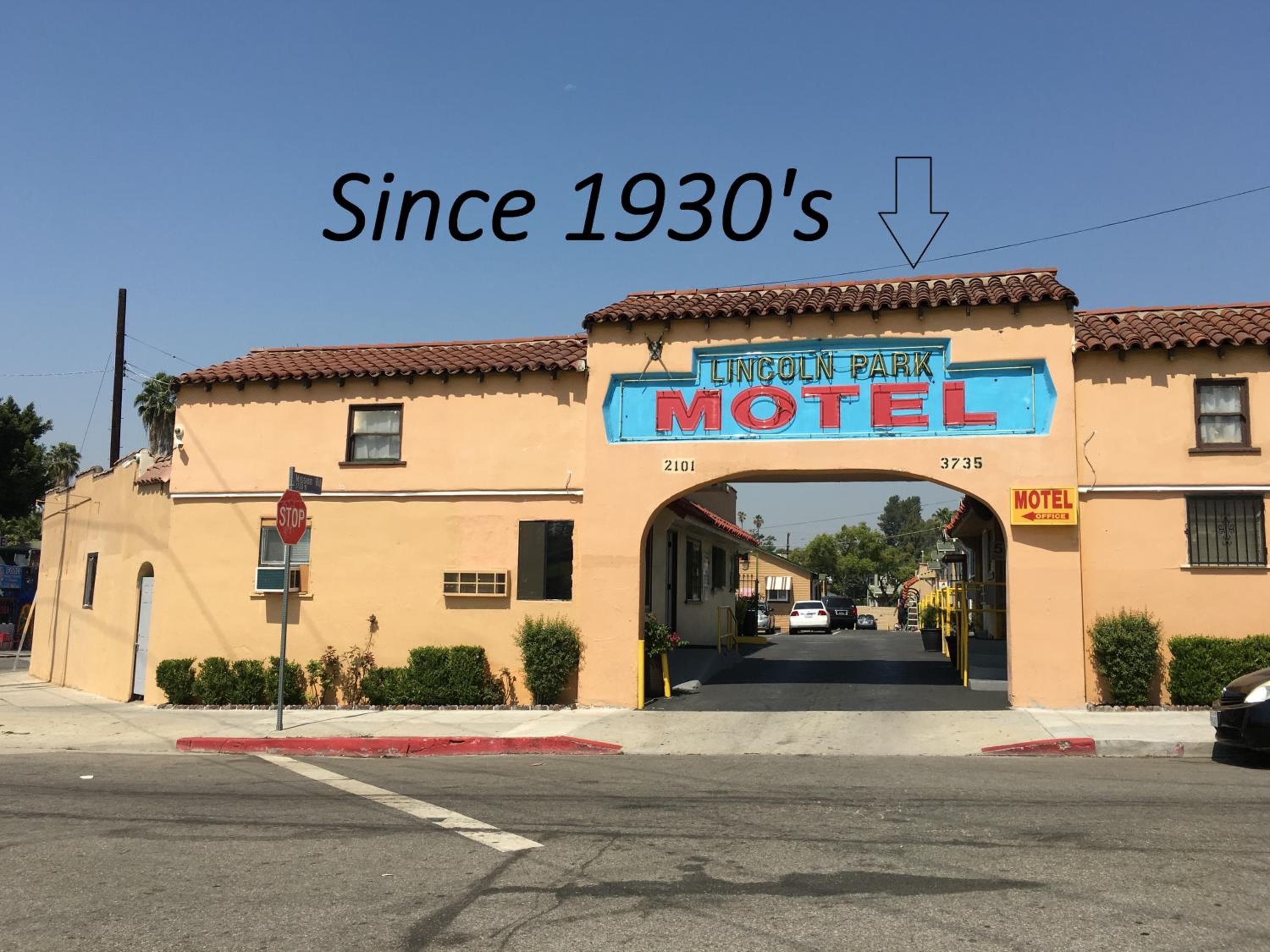 Motel Lincoln Park — 1
