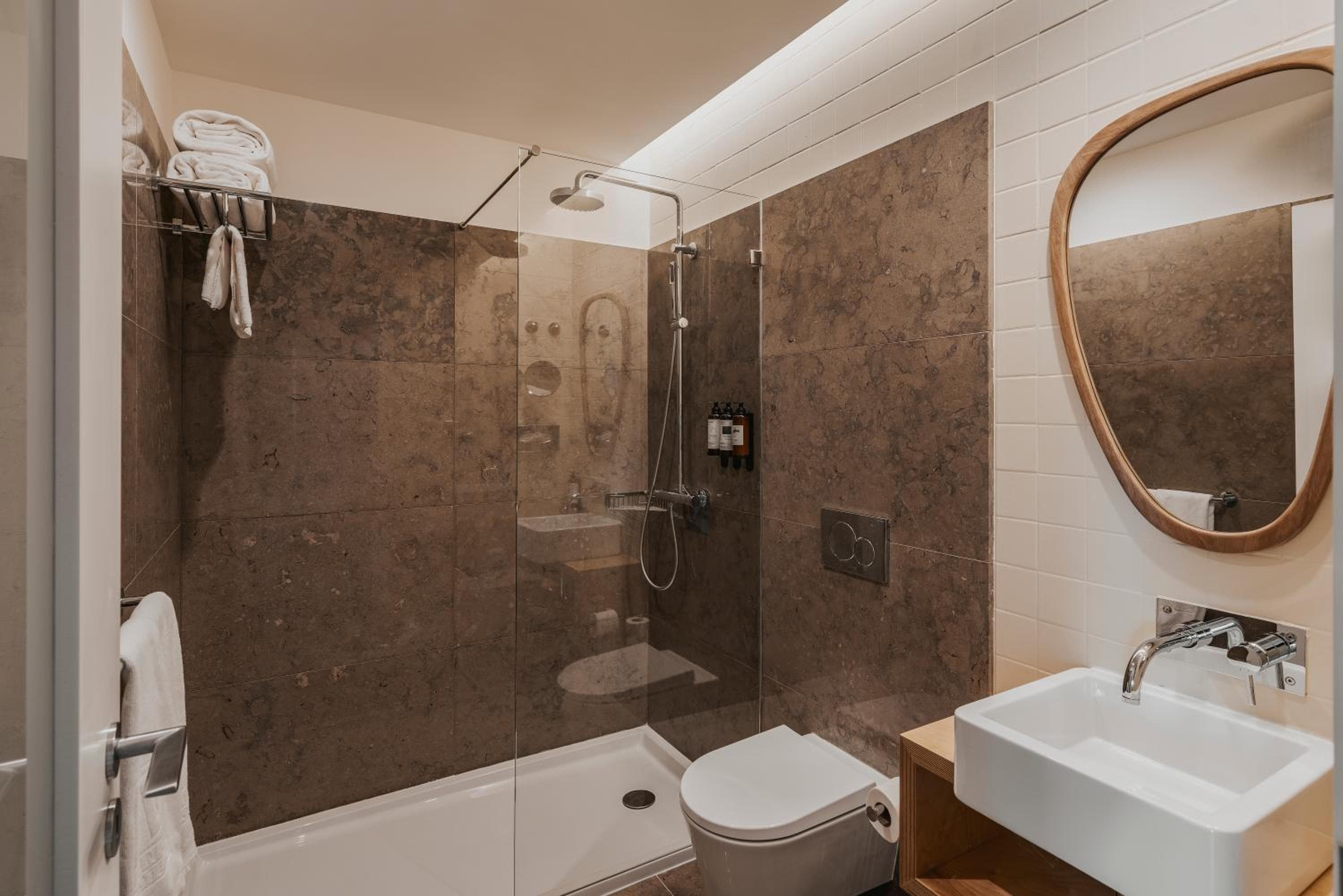 Vincci Baixa Suites Apartments — 4