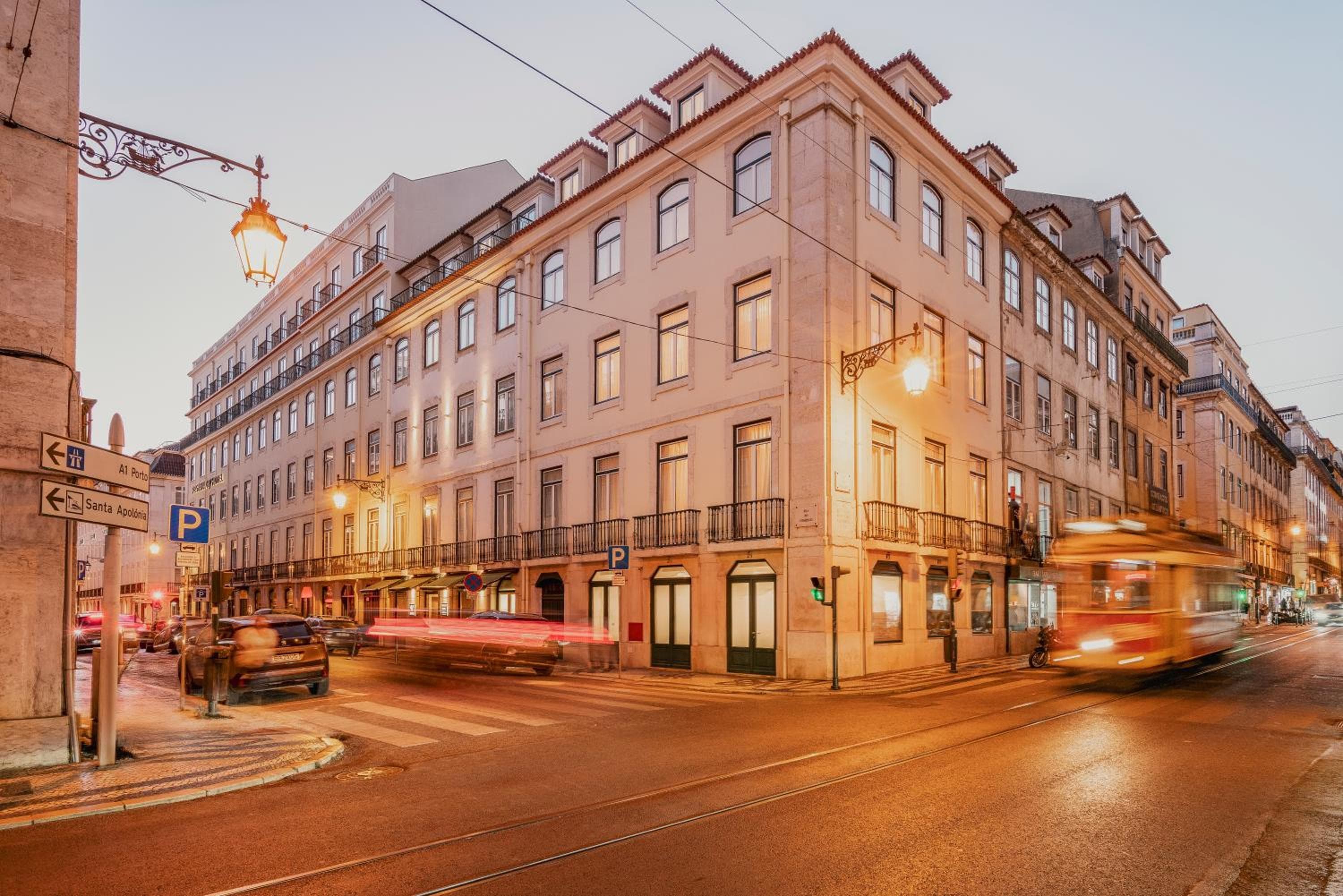 Vincci Baixa Suites Apartments — 15