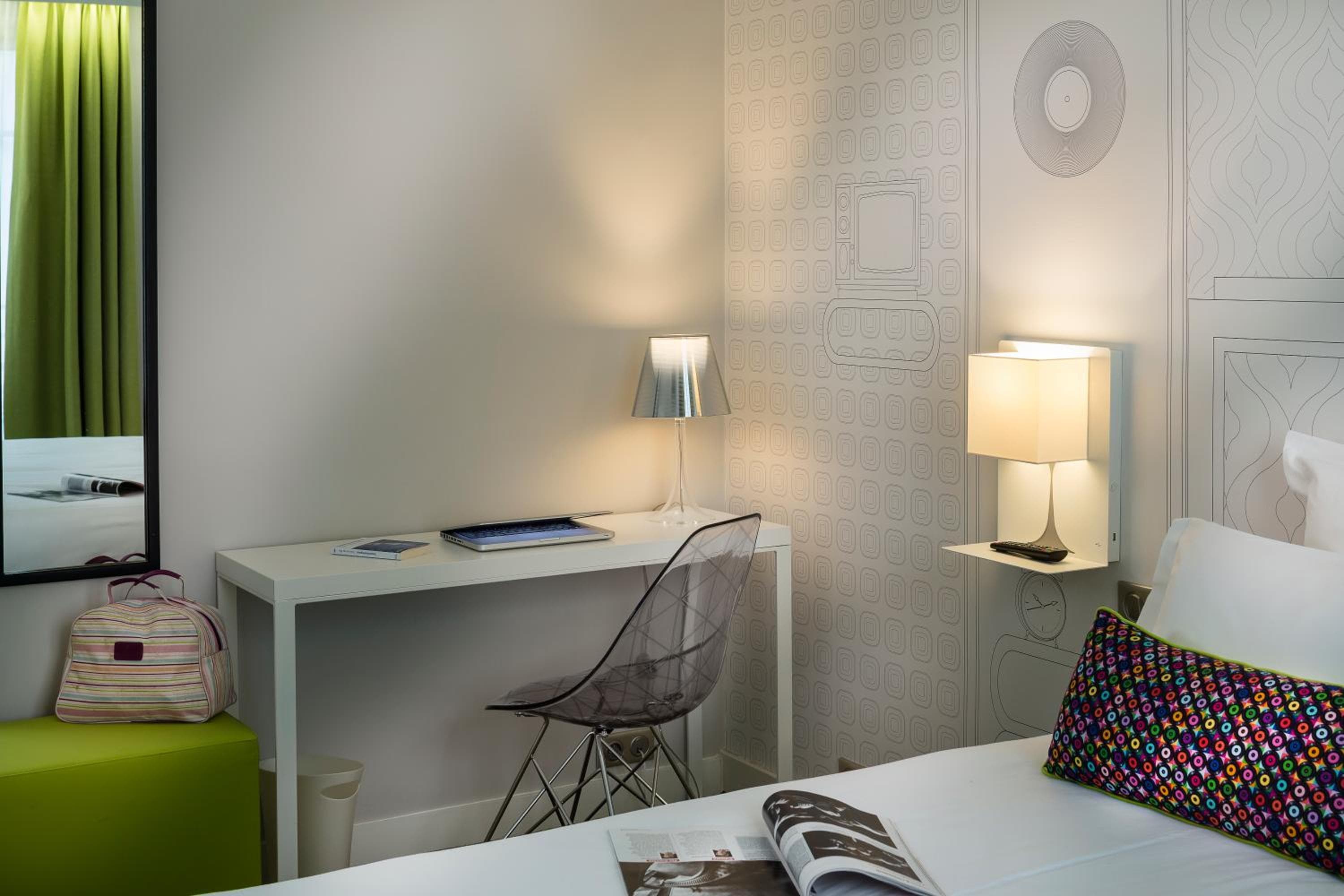 Hotel Paris Vaugirard — 17