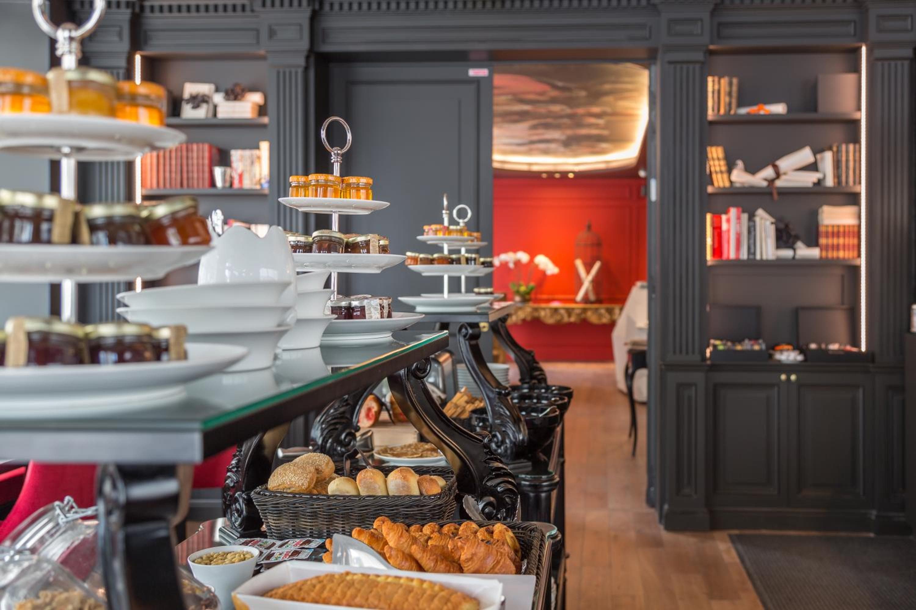 Hotel La Comtesse — 16