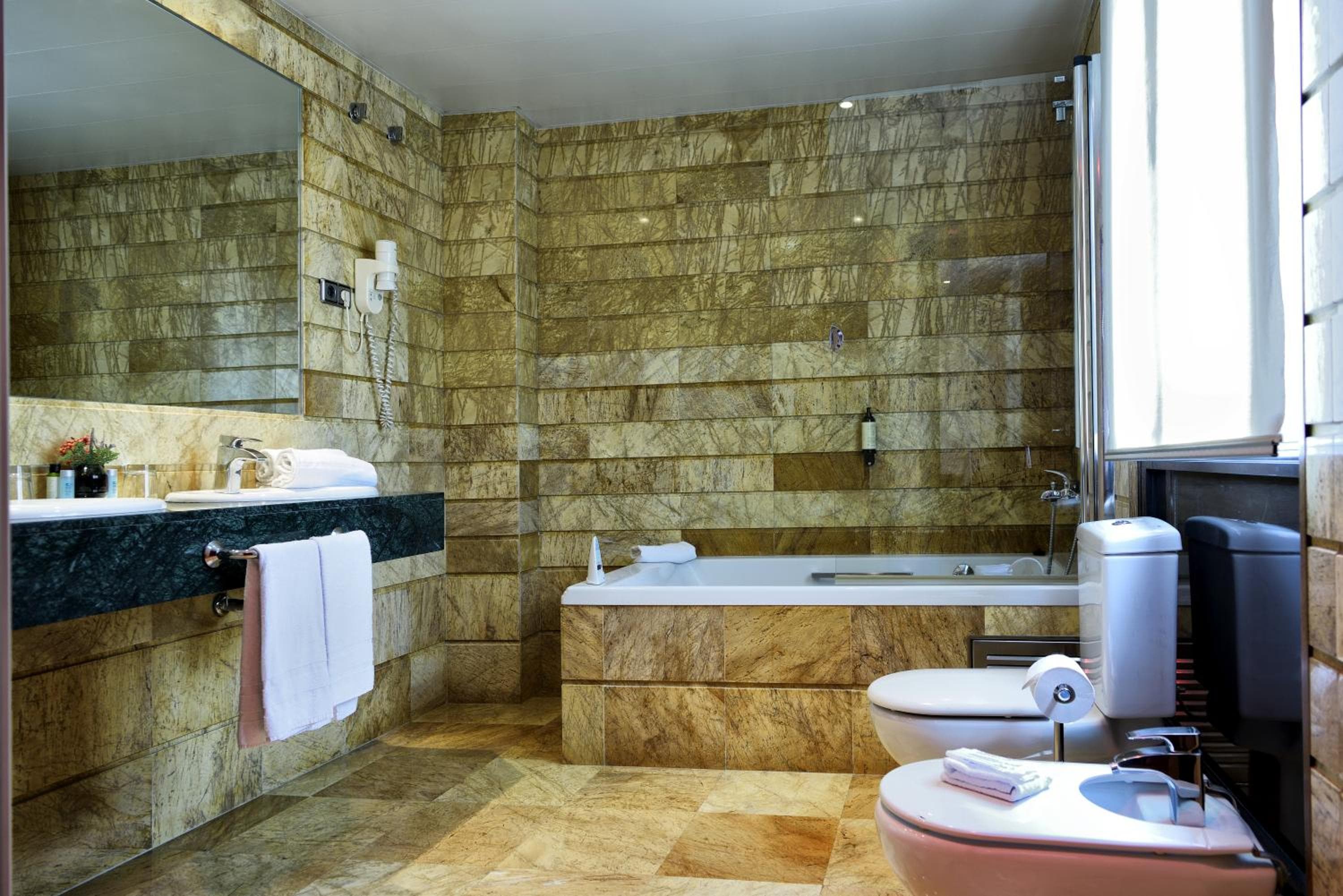 ITC Barcelona By Soho Boutique — 18