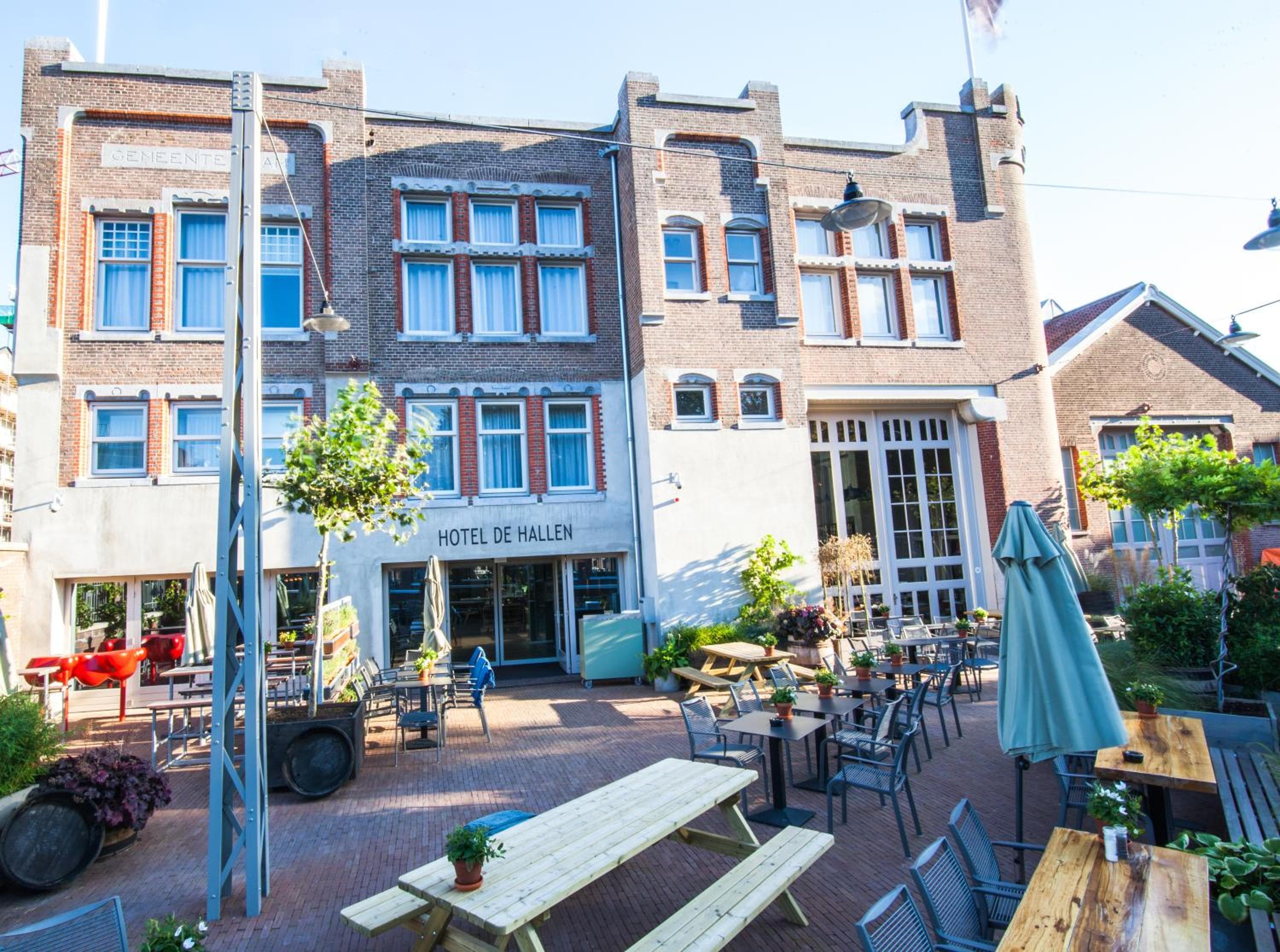 Hotel De Hallen — 1