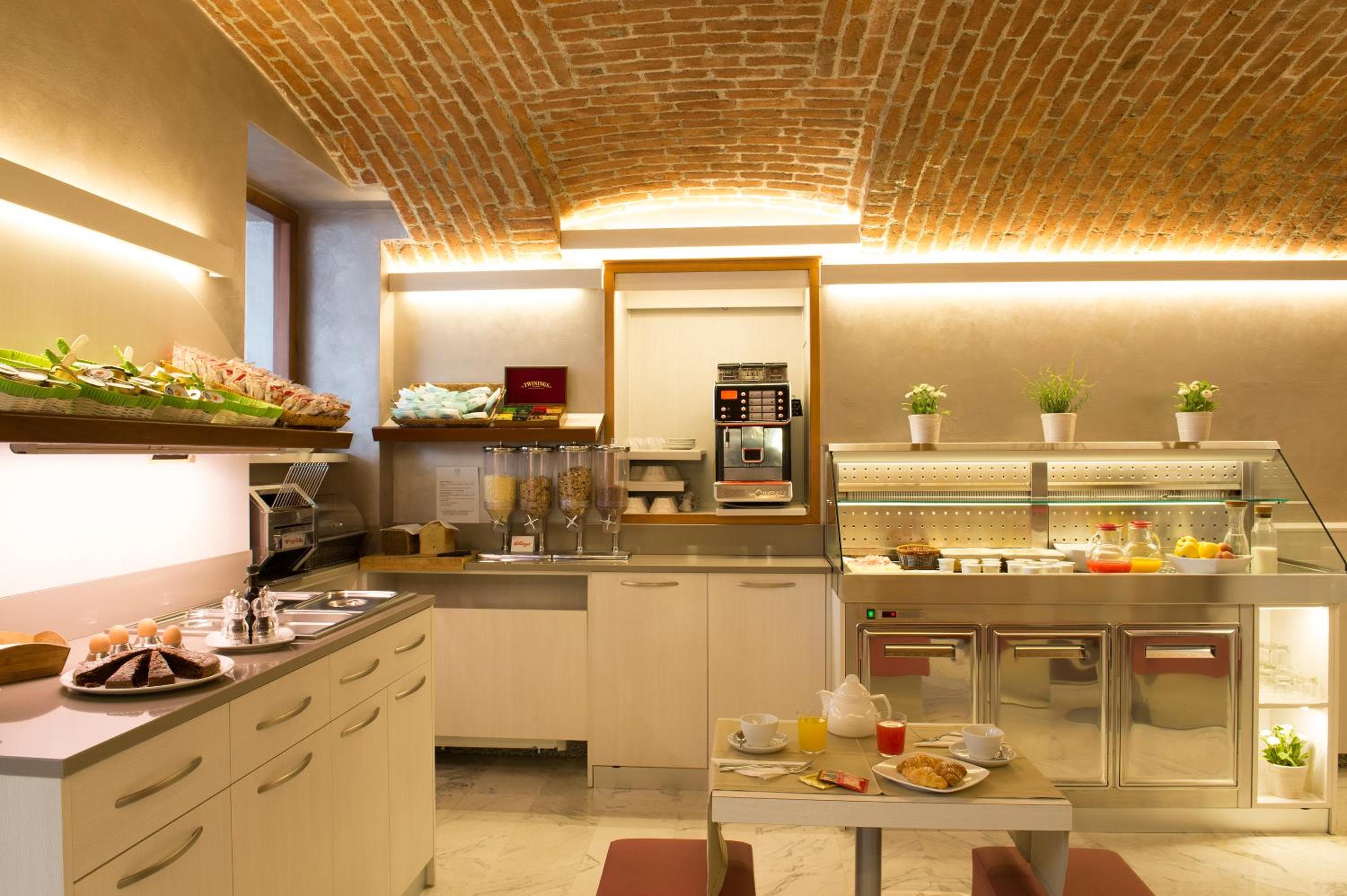 Hotel Ideale — 13