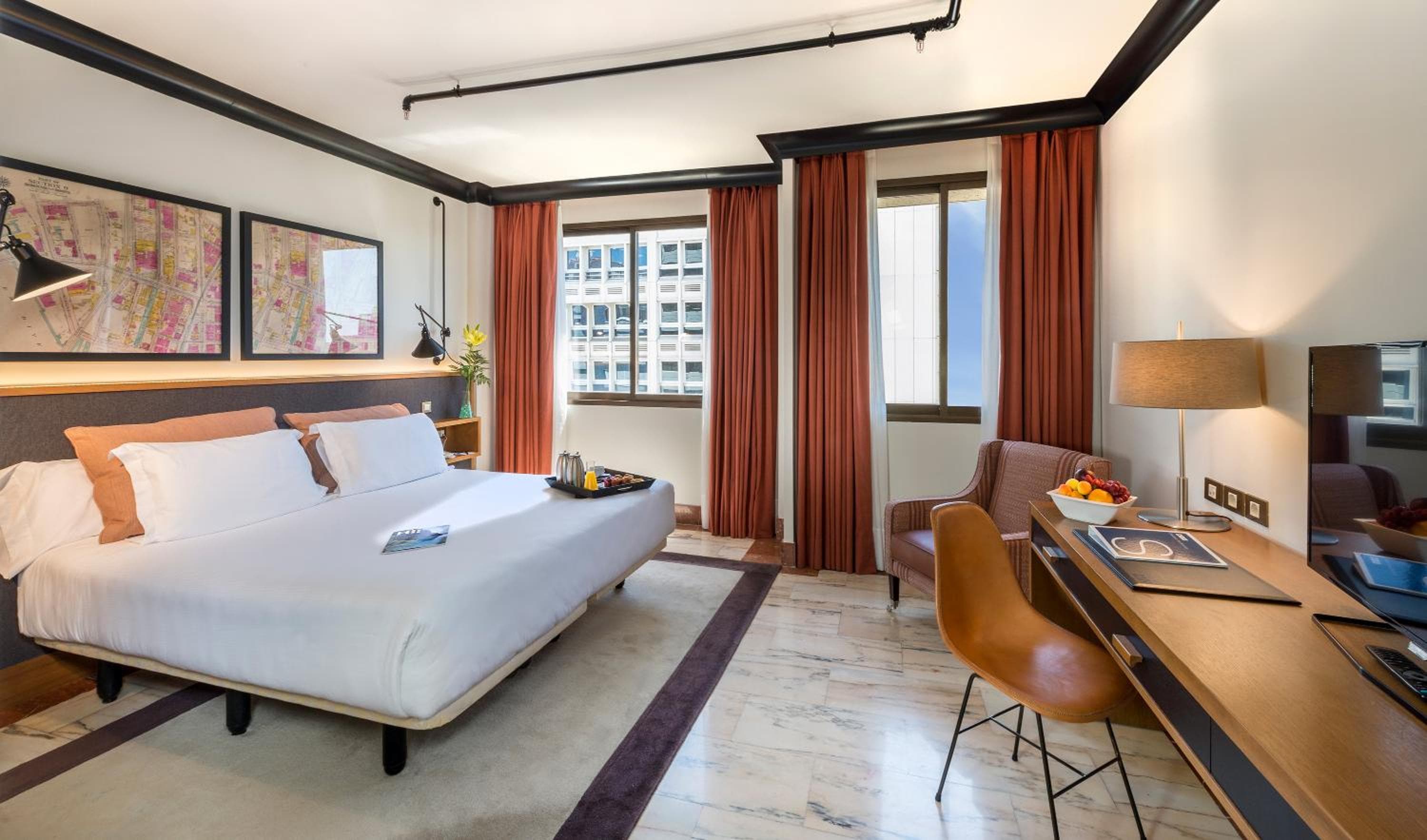 H10 Tribeca — 21