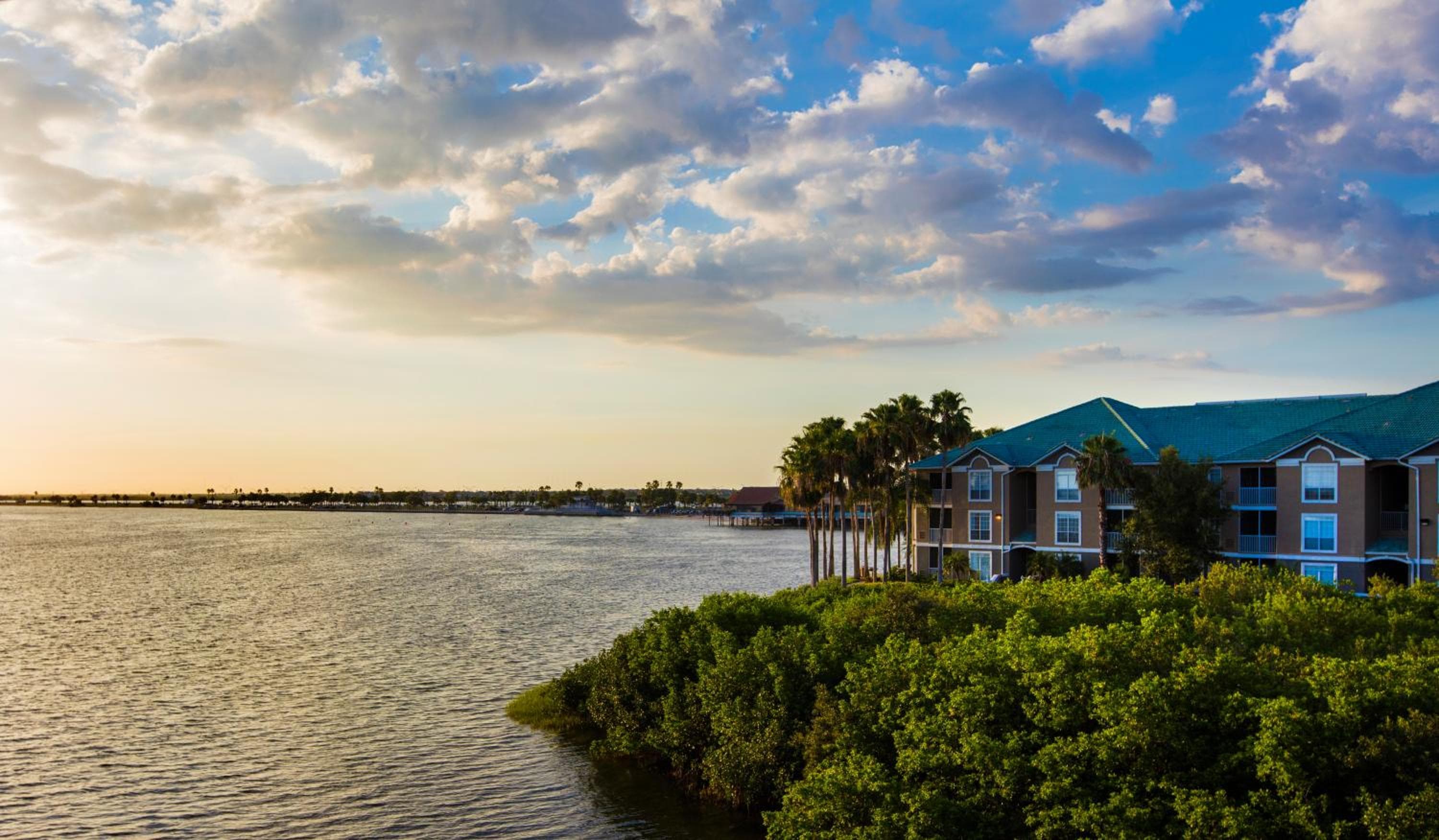 Sailport Waterfront Suites — 25