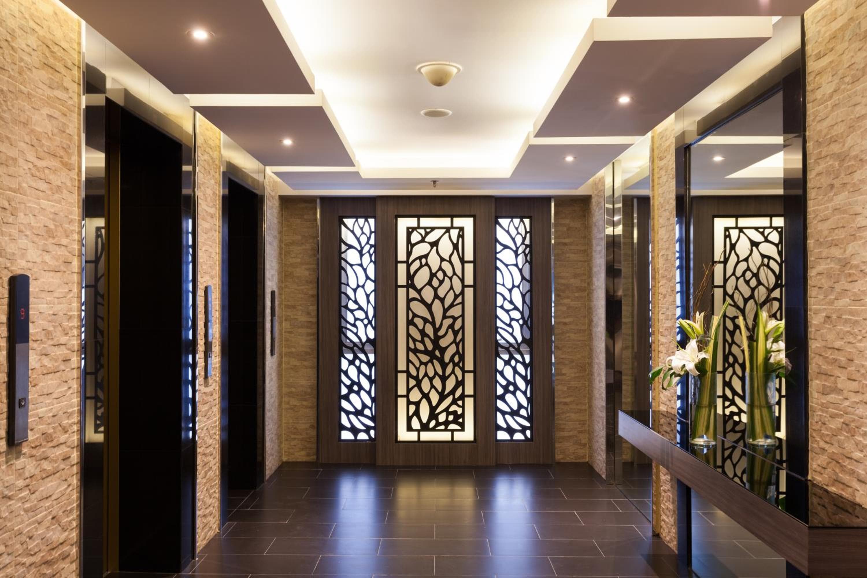 Grand 5 Hotel & Plaza Sukhumvit Bangkok — 26