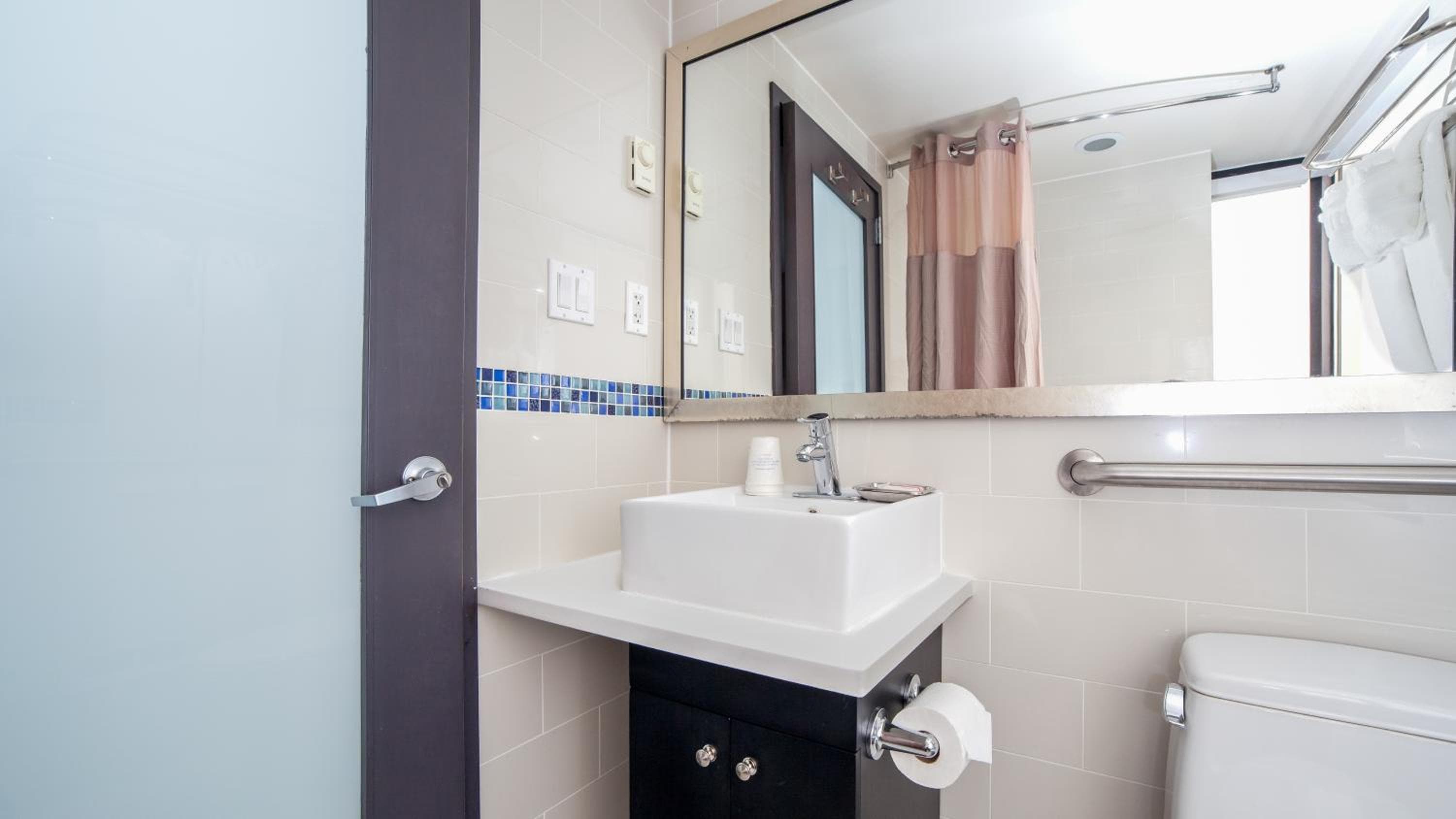Hotel Richland LES — 24