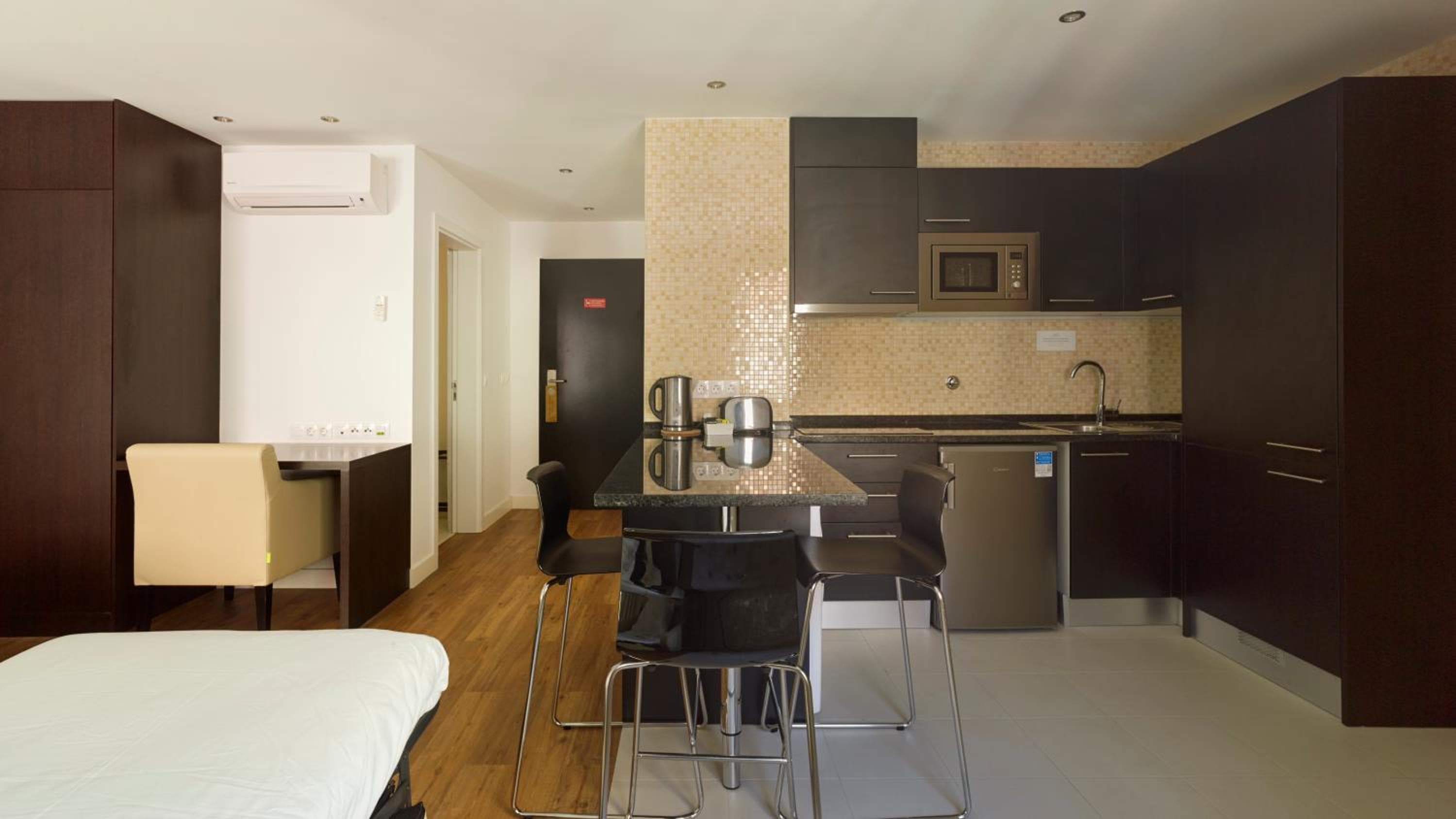 Lisboa City Apartments & Suites de City Hotels — 15