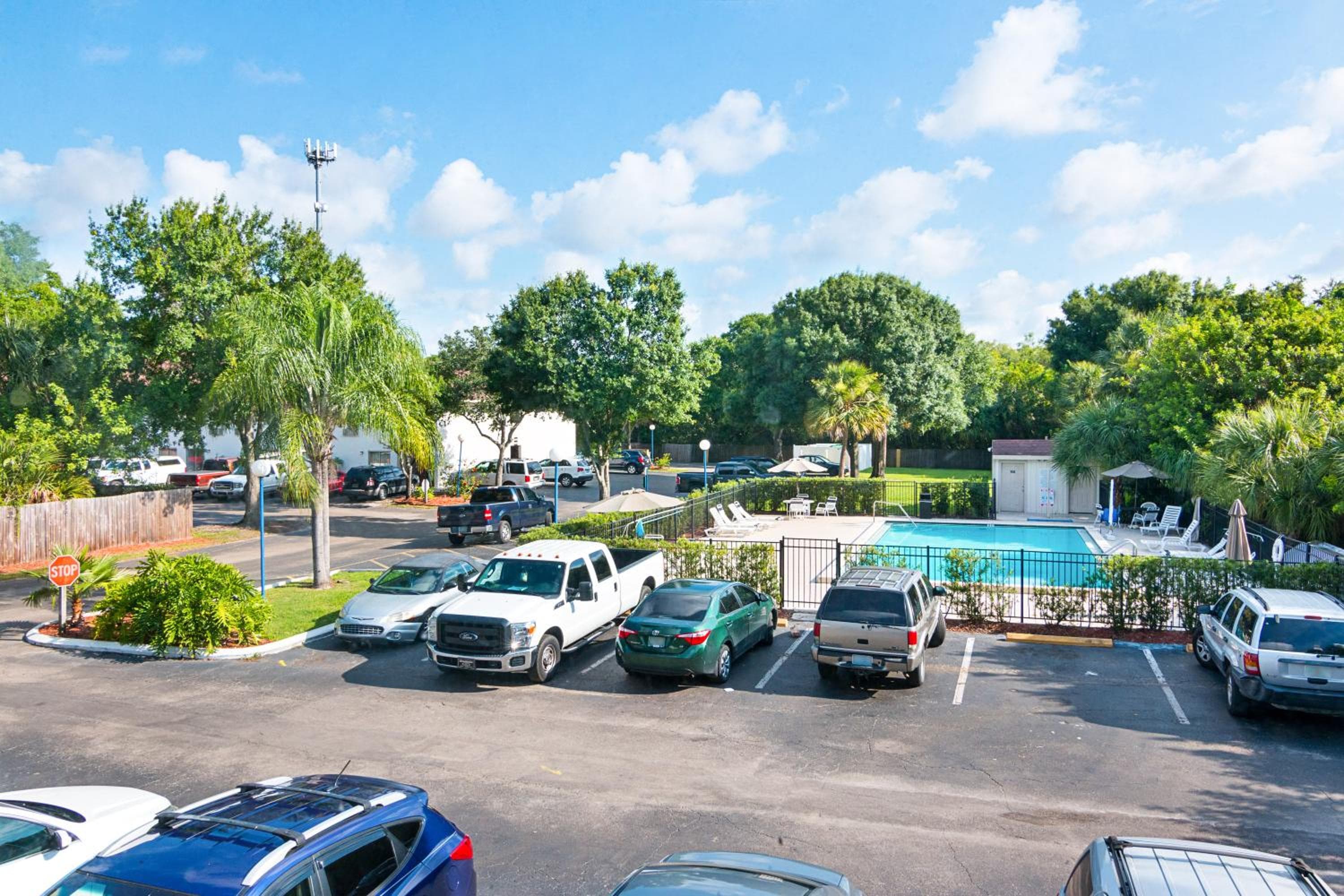 Motel 6-Tampa, FL - Fairgrounds — 6