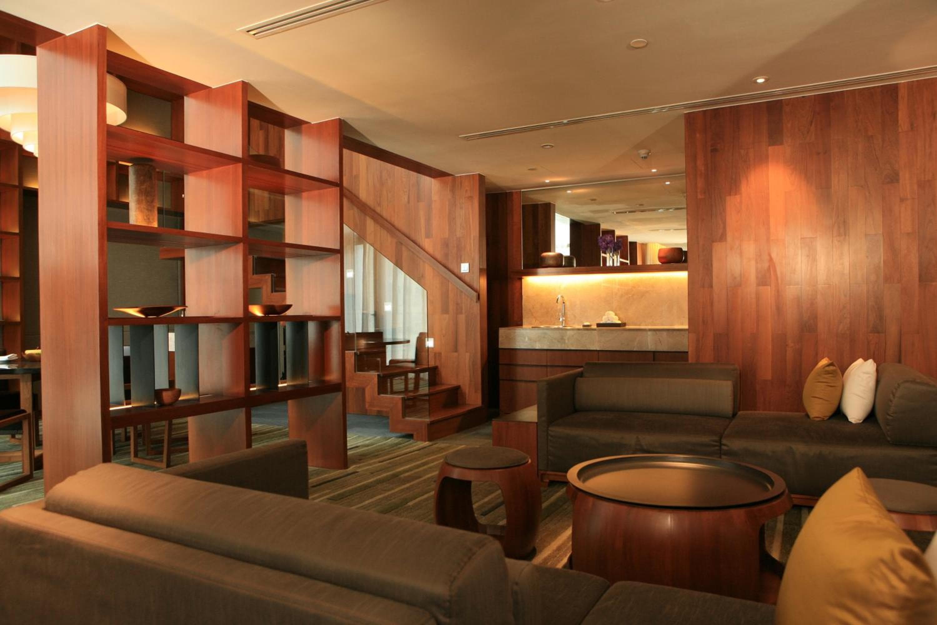 Hotel Hansar Bangkok — 8