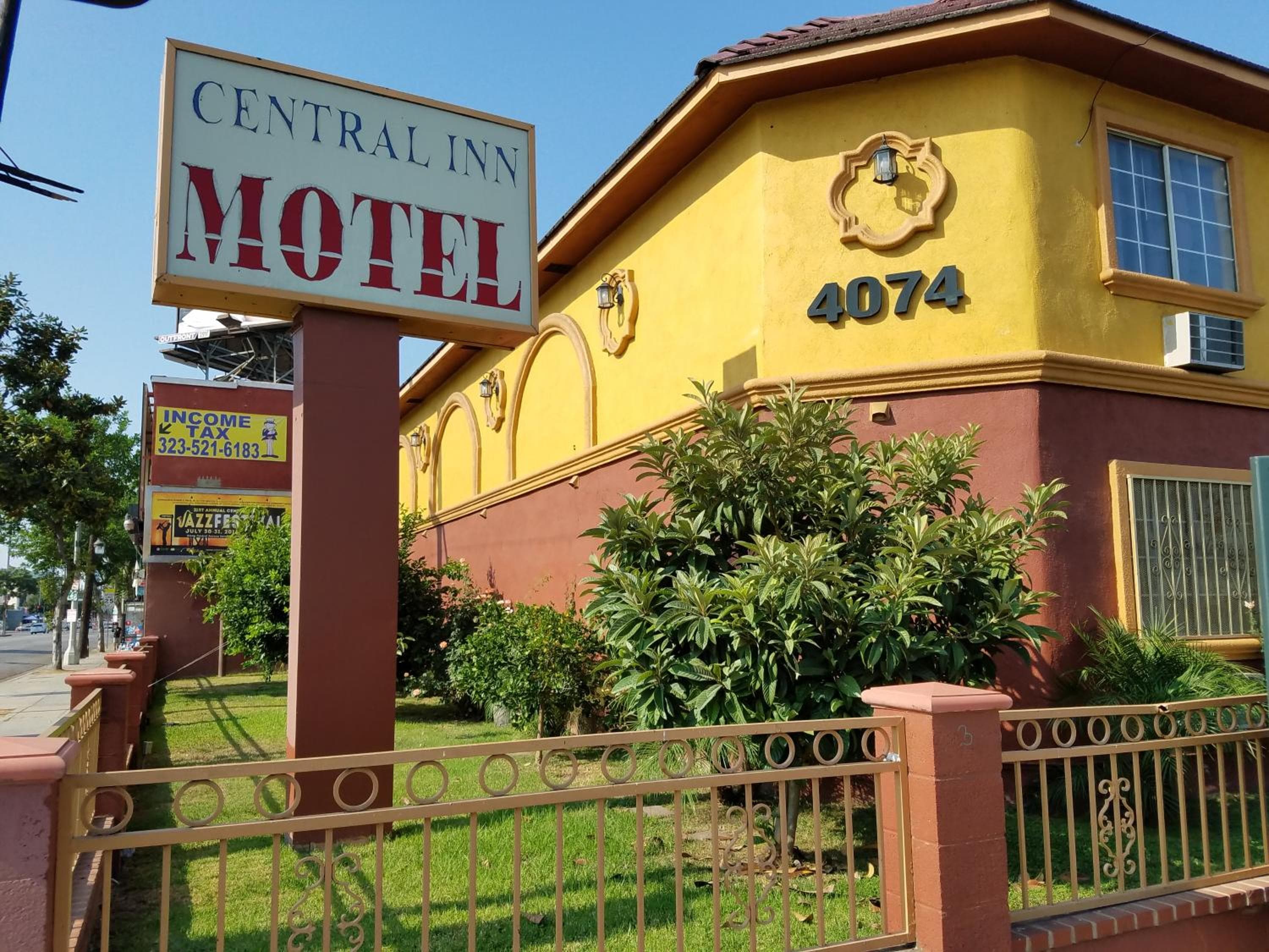 Central Inn Motel — 1