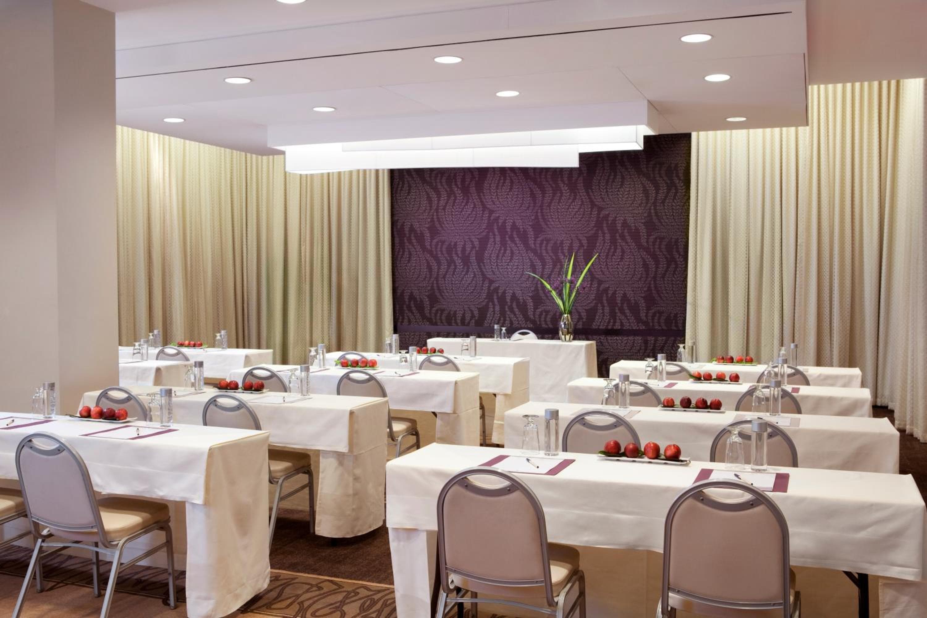 The Shelburne Sonesta New York — 27