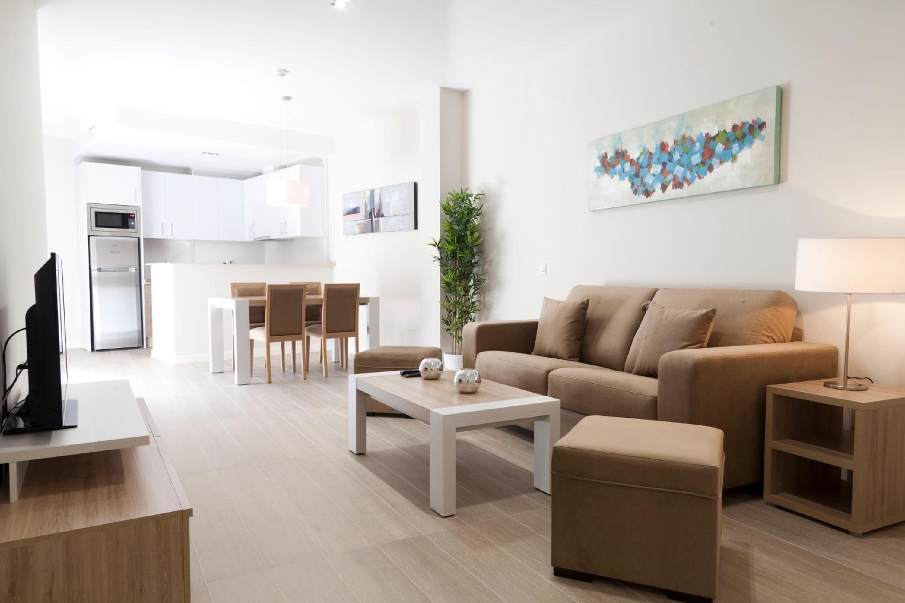 Apartamentos Pinar Malaga Centro — 7