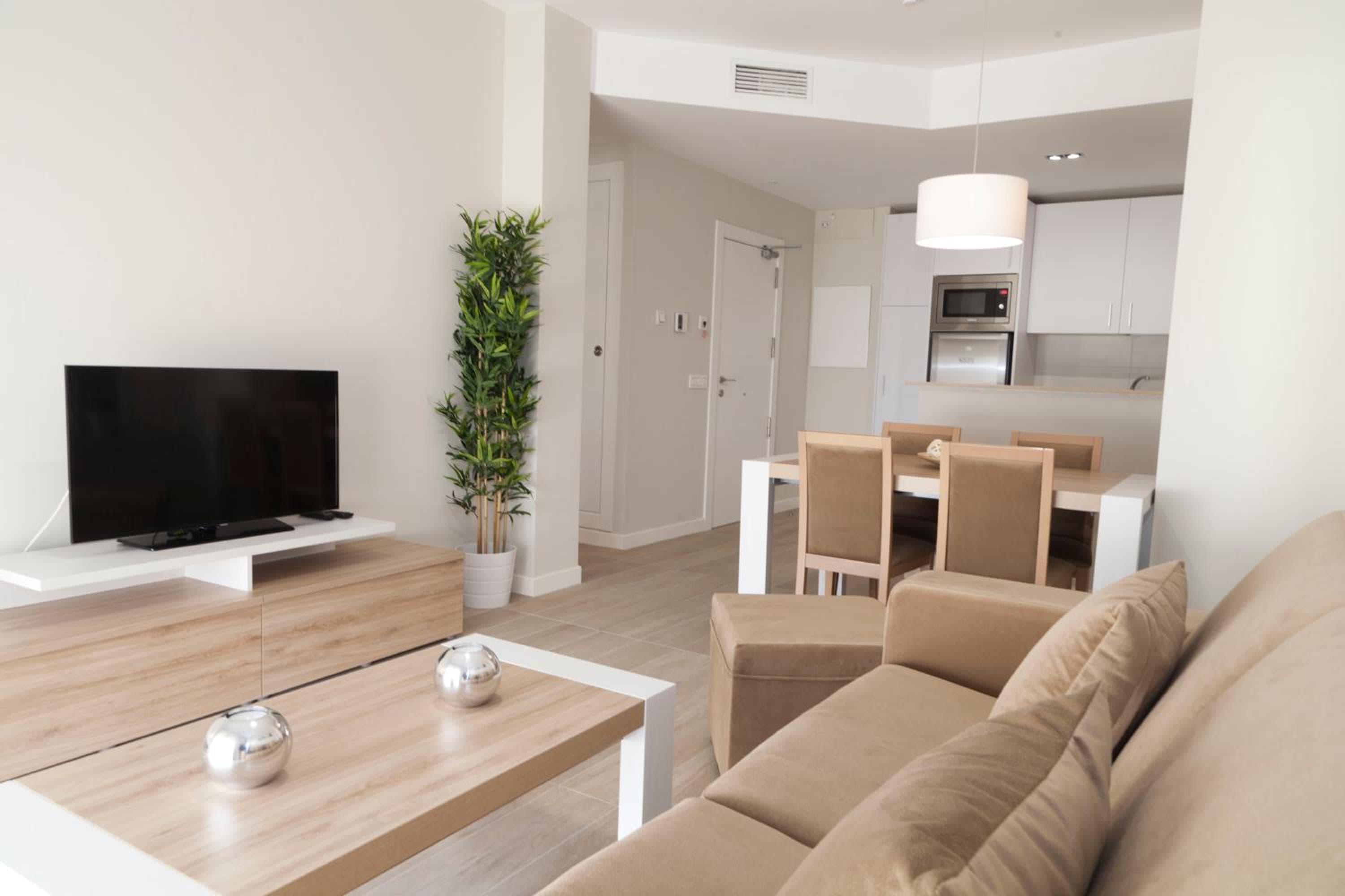 Apartamentos Pinar Malaga Centro — 23