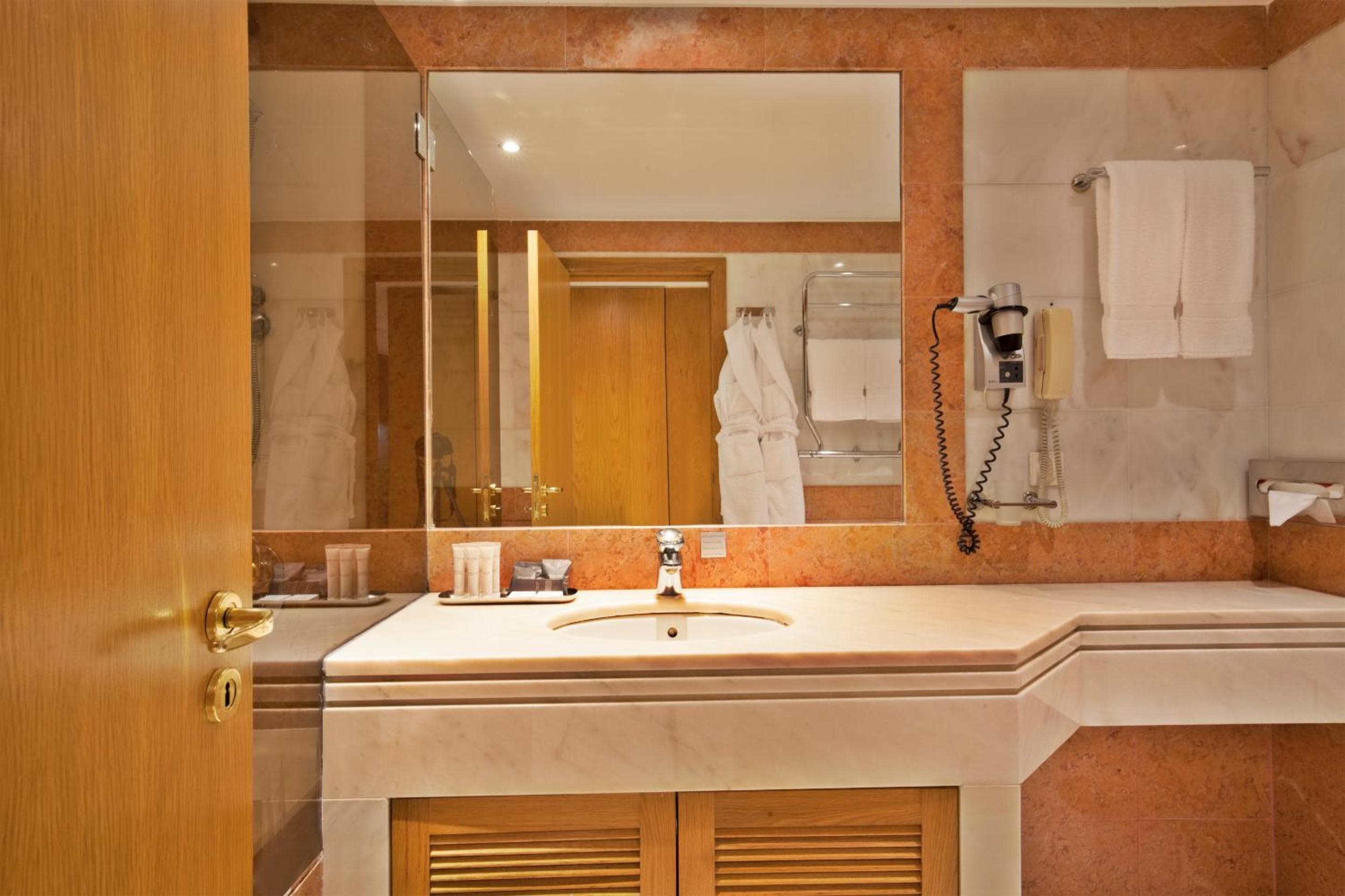 Altis Suites Apartamentos Turísticos — 5