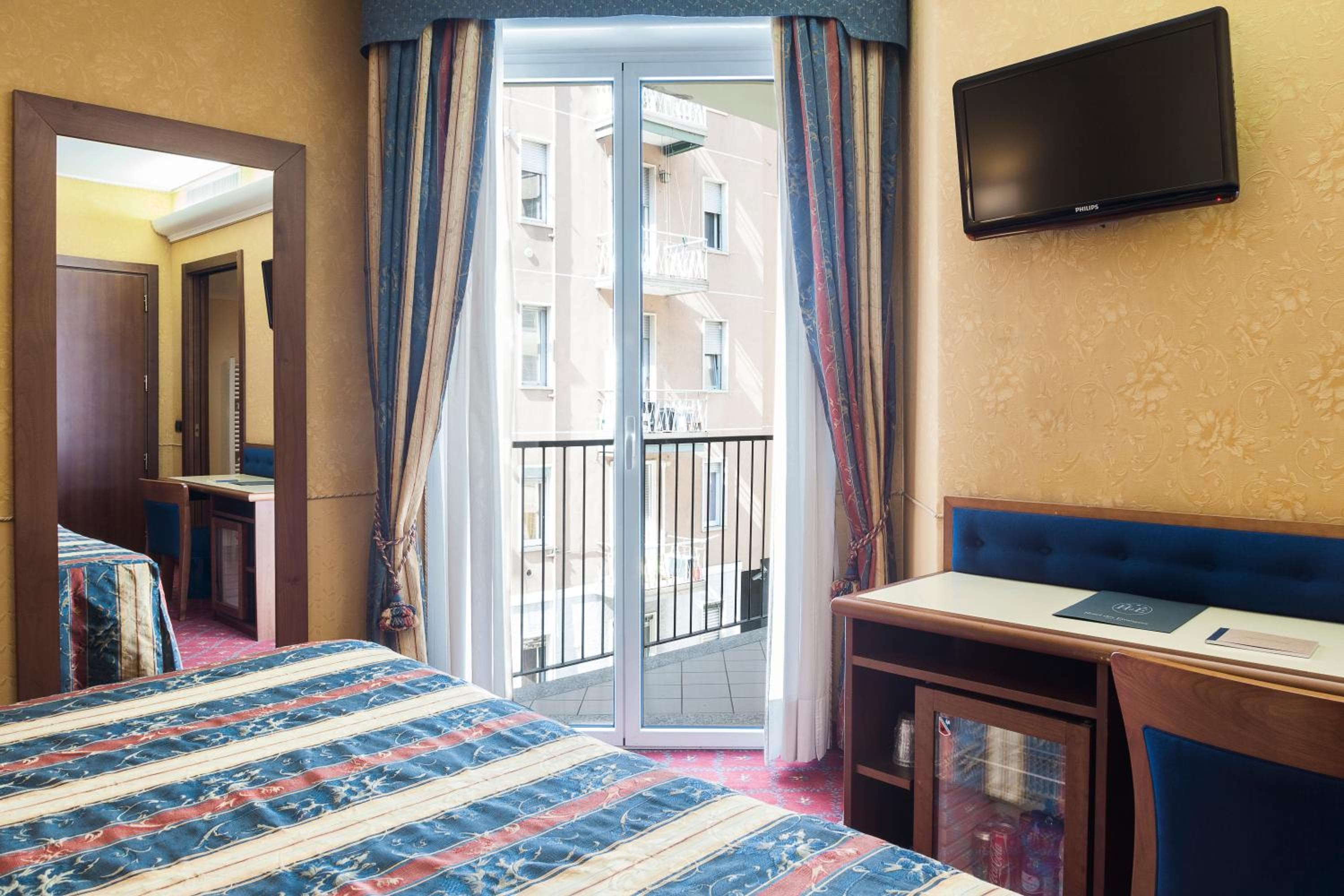 Hotel Des Etrangers — 14
