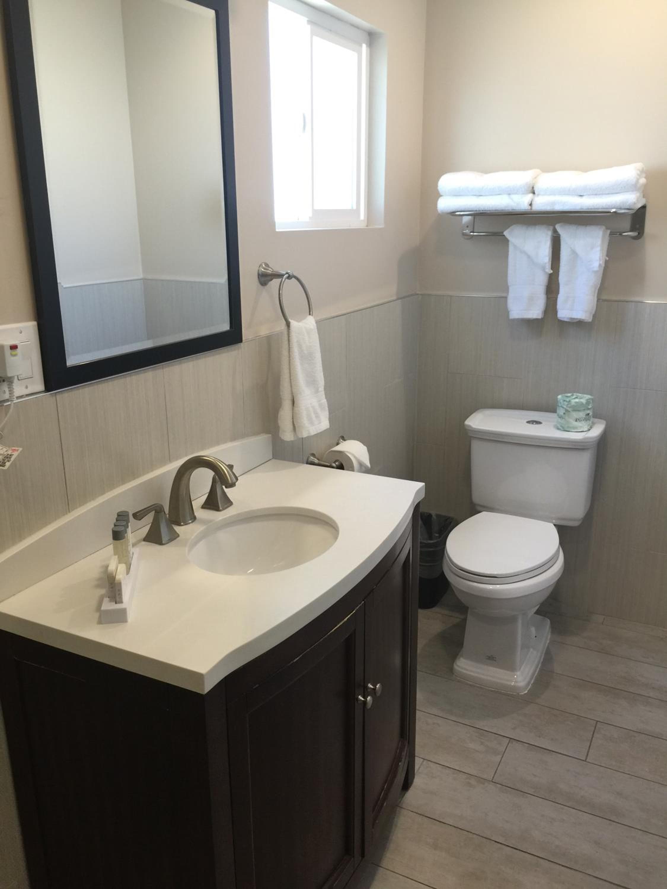 El Royale Hotel - Near Universal Studios Hollywood — 21