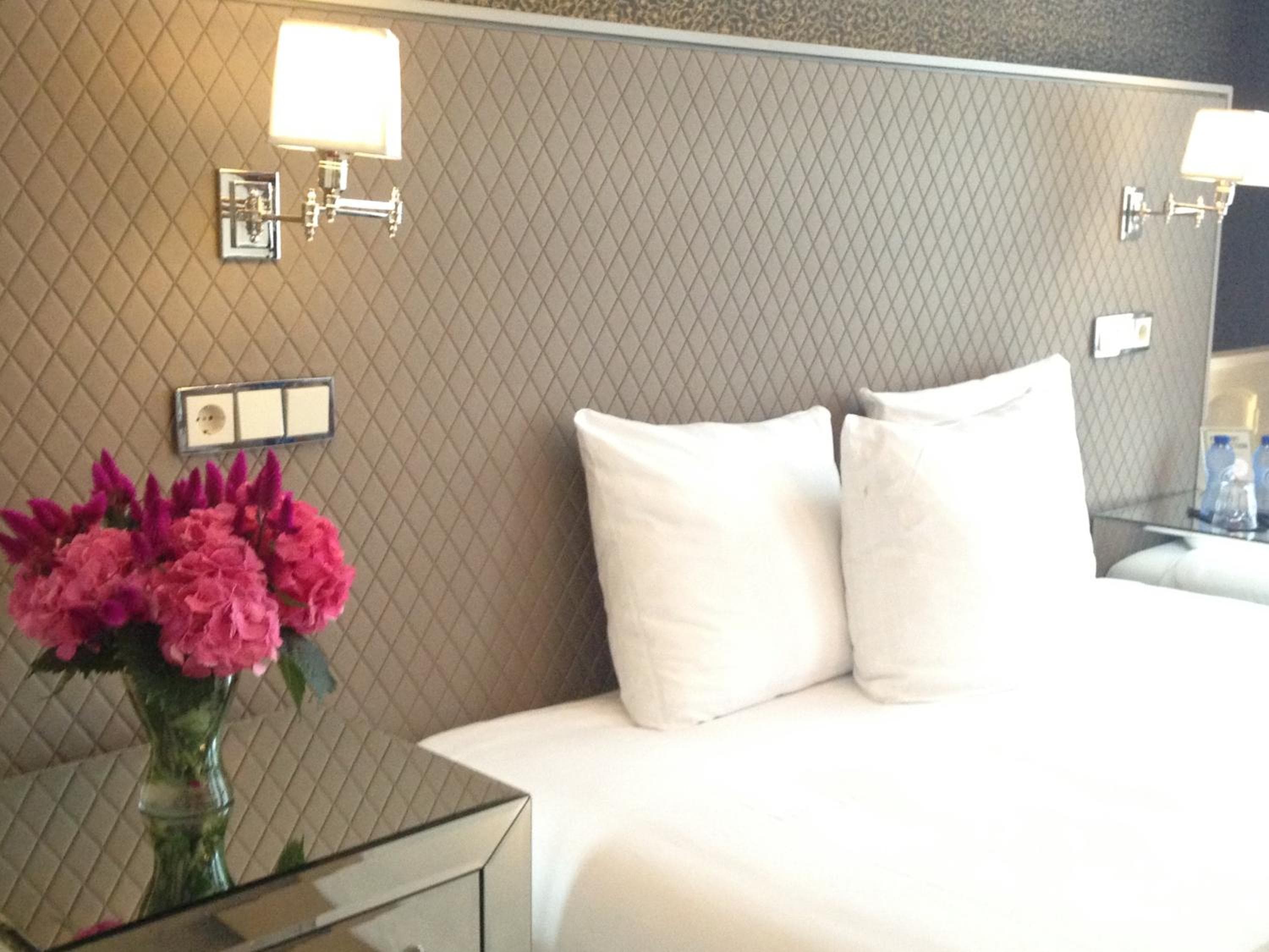 Apple Inn Hotel — 6