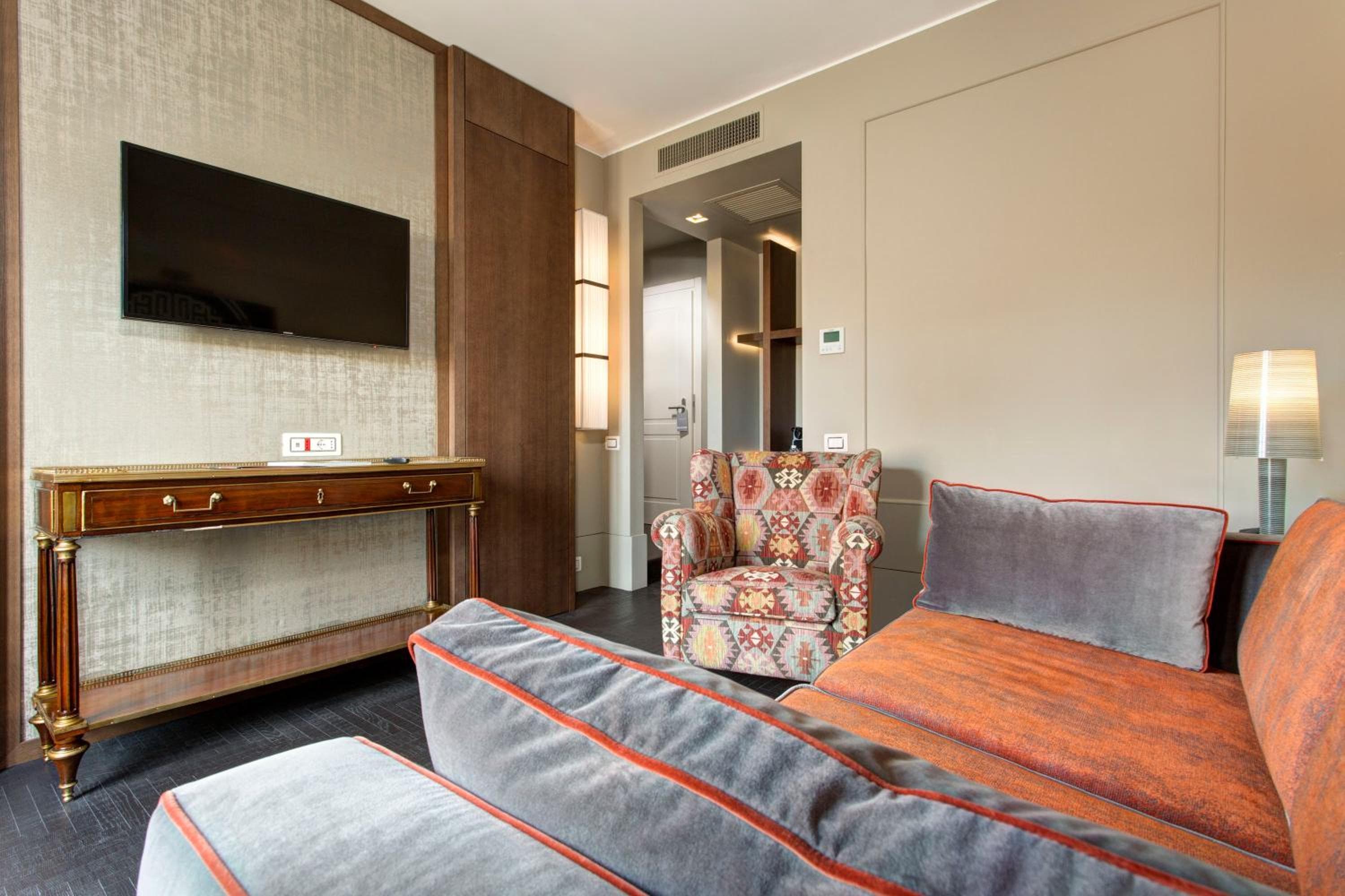 Mascagni Luxury Rooms & Suites — 10