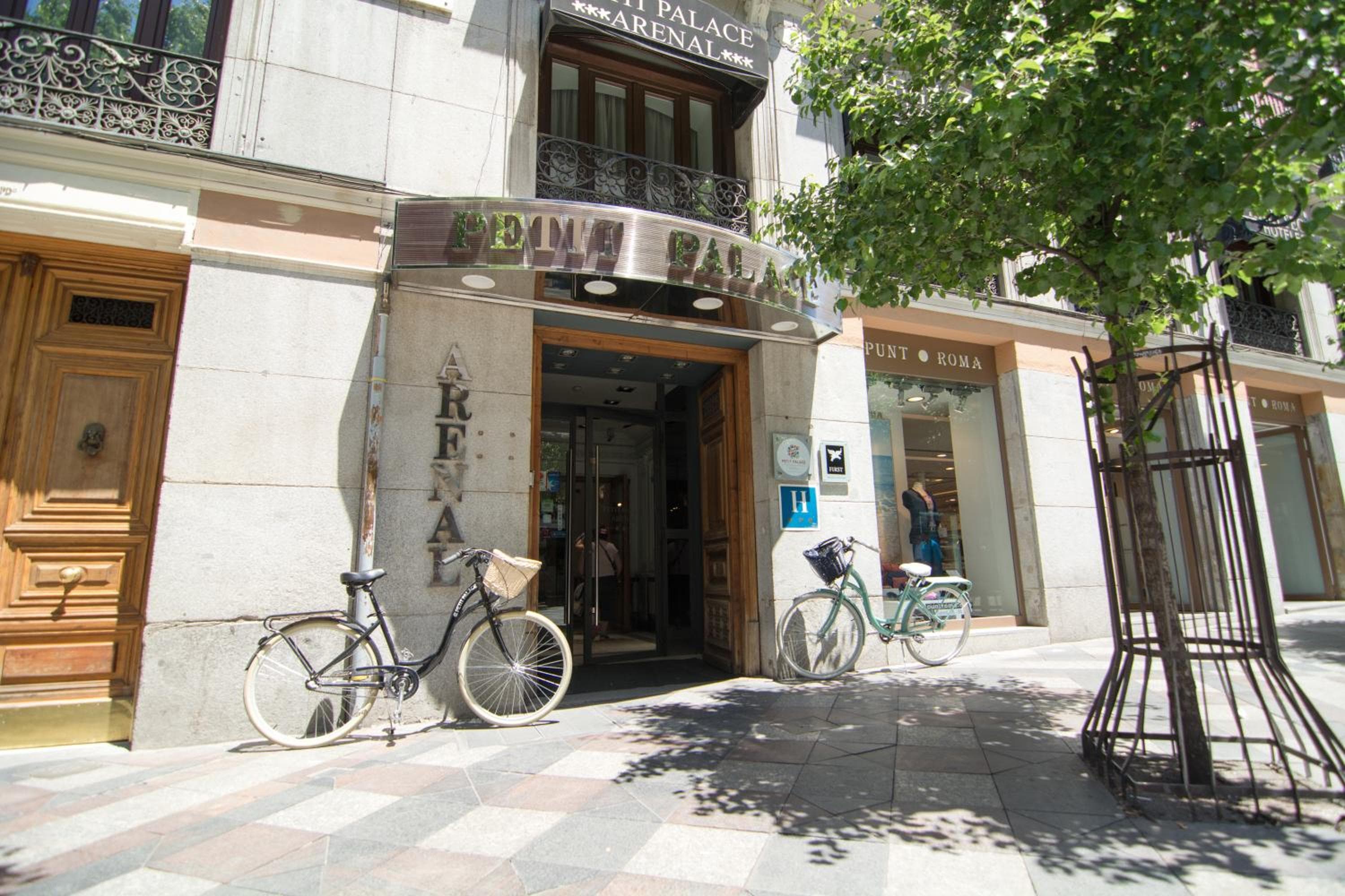 Petit Palace Arenal — 9
